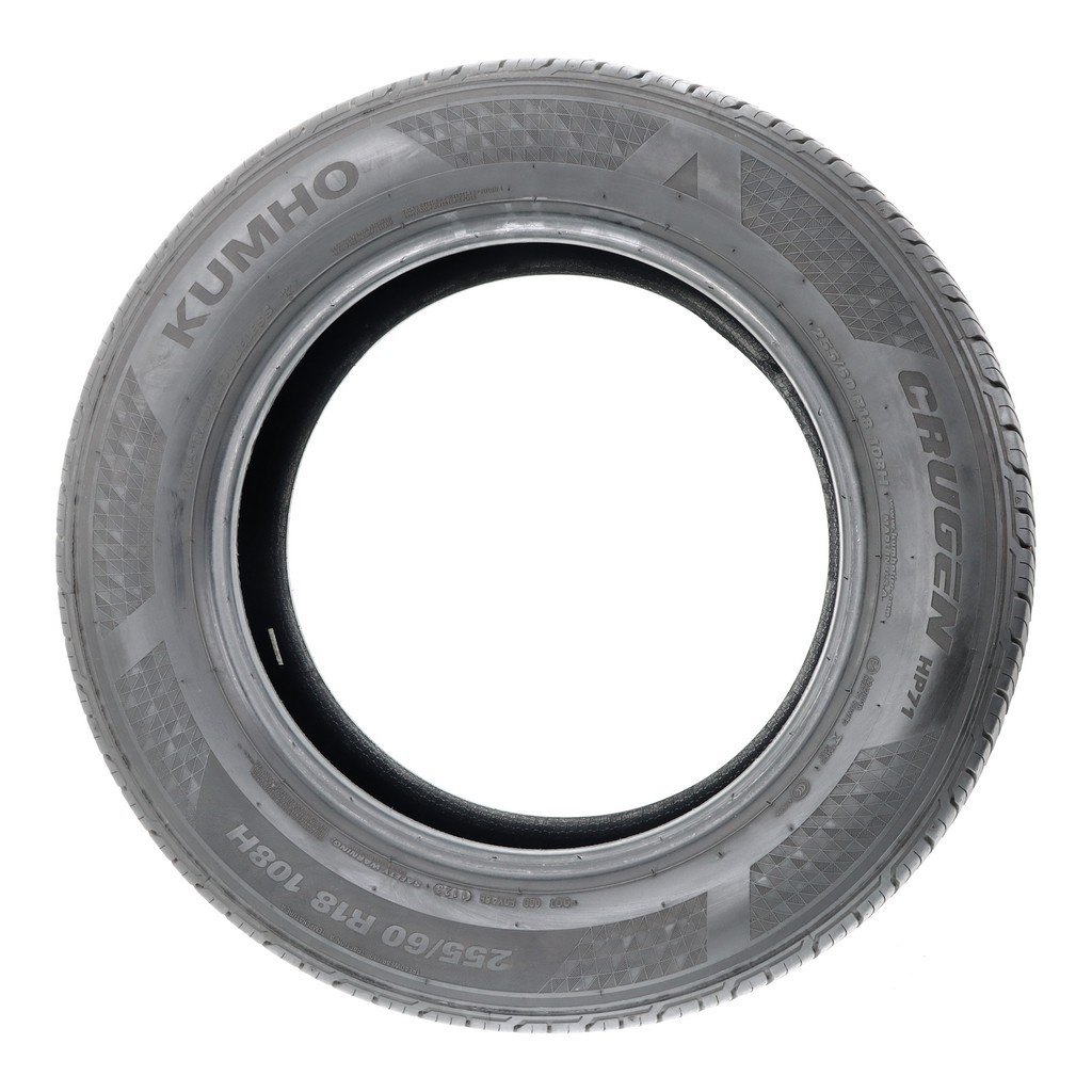 Used 255/60R18 Kumho Crugen HP71 108H – 9/32