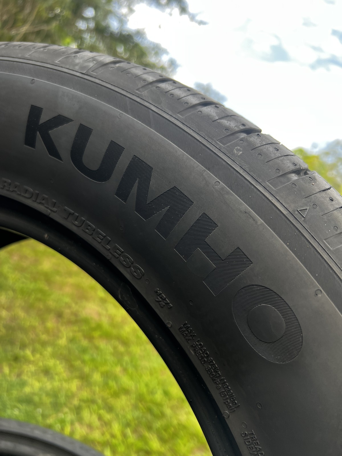 1 Tire Kumho Crugen HP71 235/60R18 103H DOT.1625 9/32