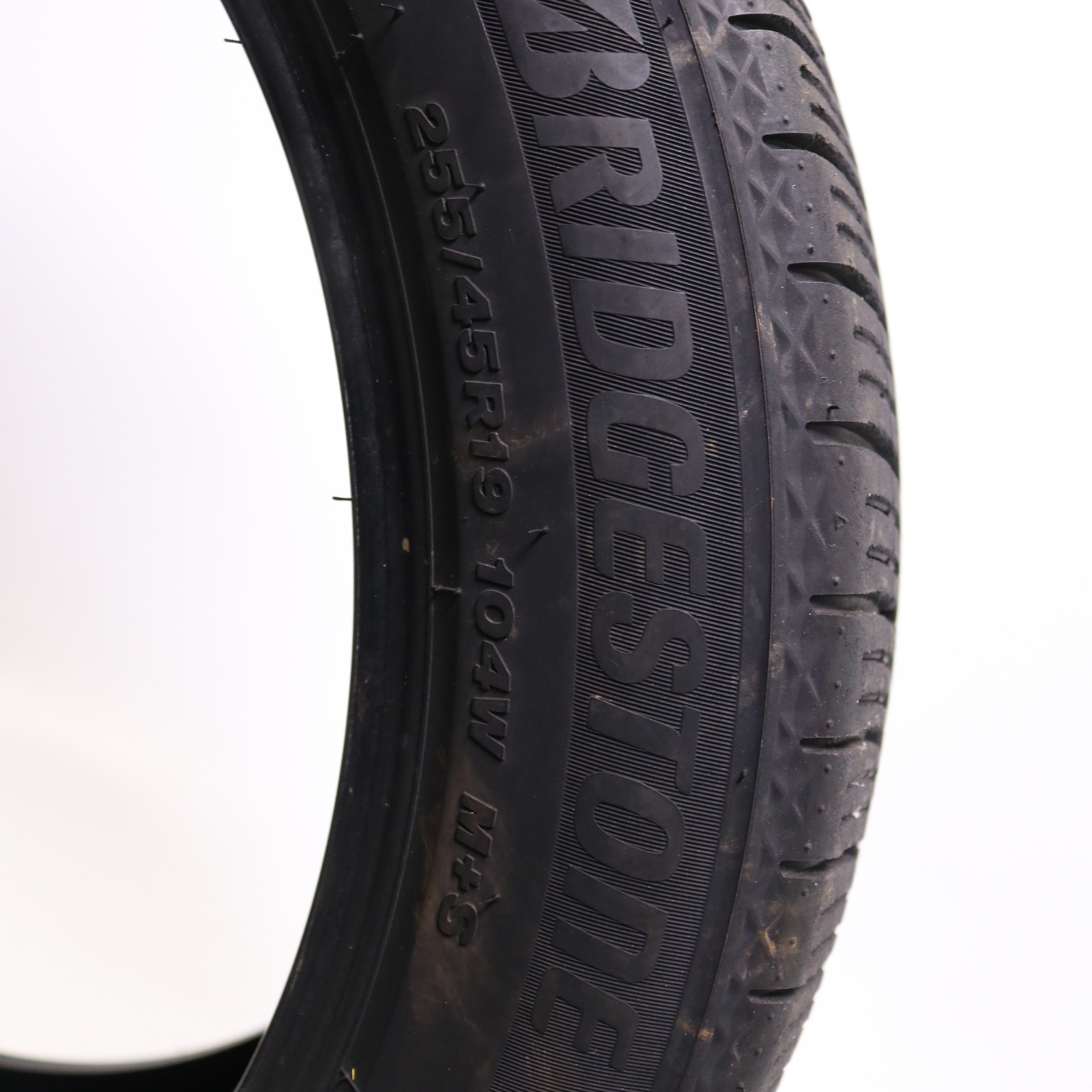 Set of 2 Used 255/45R19 Bridgestone Turanza EV Enliten – 104W – 8-9/32