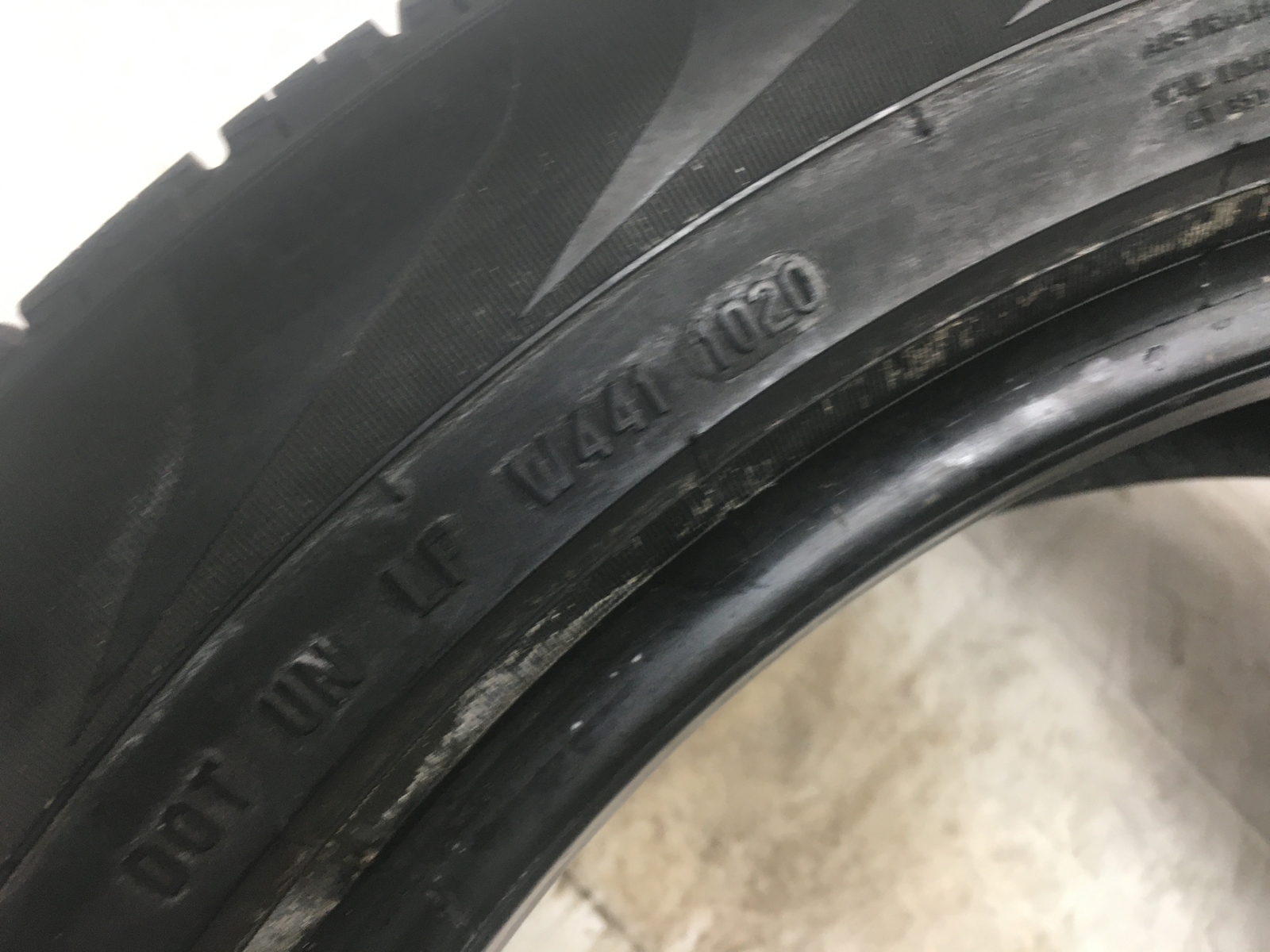 [1] Pirelli Scorpion Verde All Season P235/50R19 235 50 19 Tire 8.0-9.0/32