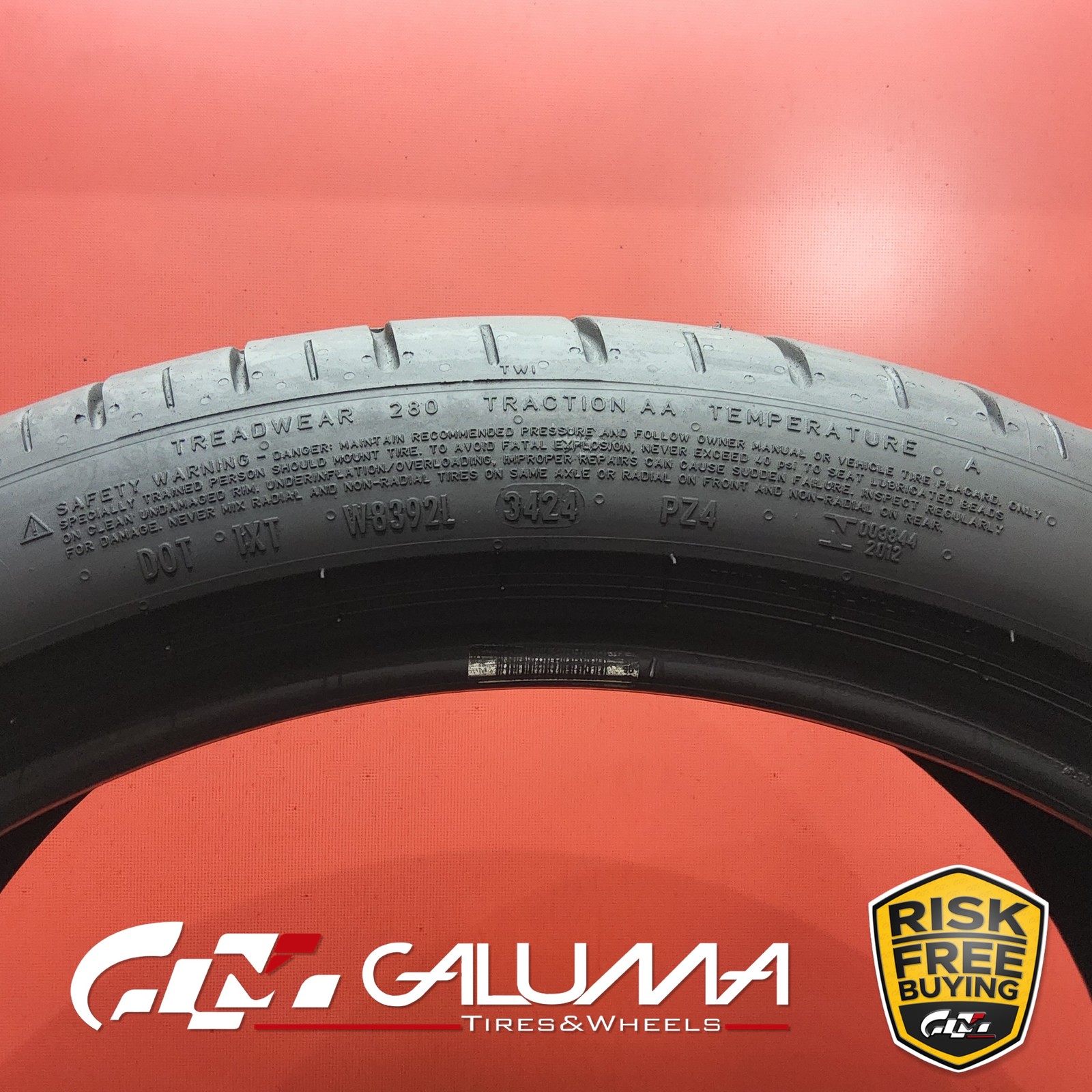 Set of 2 Tires Pirelli P-Zero (PZ4) ★ XL 285/35R21 285/35/21 2853521 105Y #96026