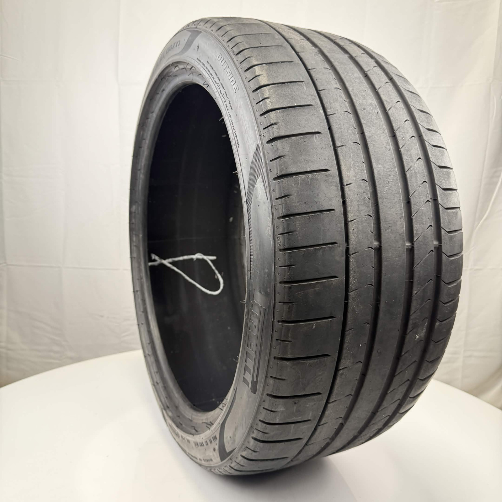 Used 295/35ZR21 Pirelli P Zero PZ4 107Y 6/32 (DOT 24)