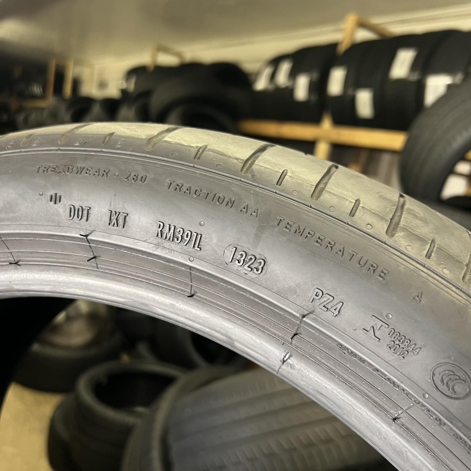 1 Tire Likenew Pirelli P Zero PZ4 BMW PNCS 255/40R21 102Y DOT.1323 NO Patch