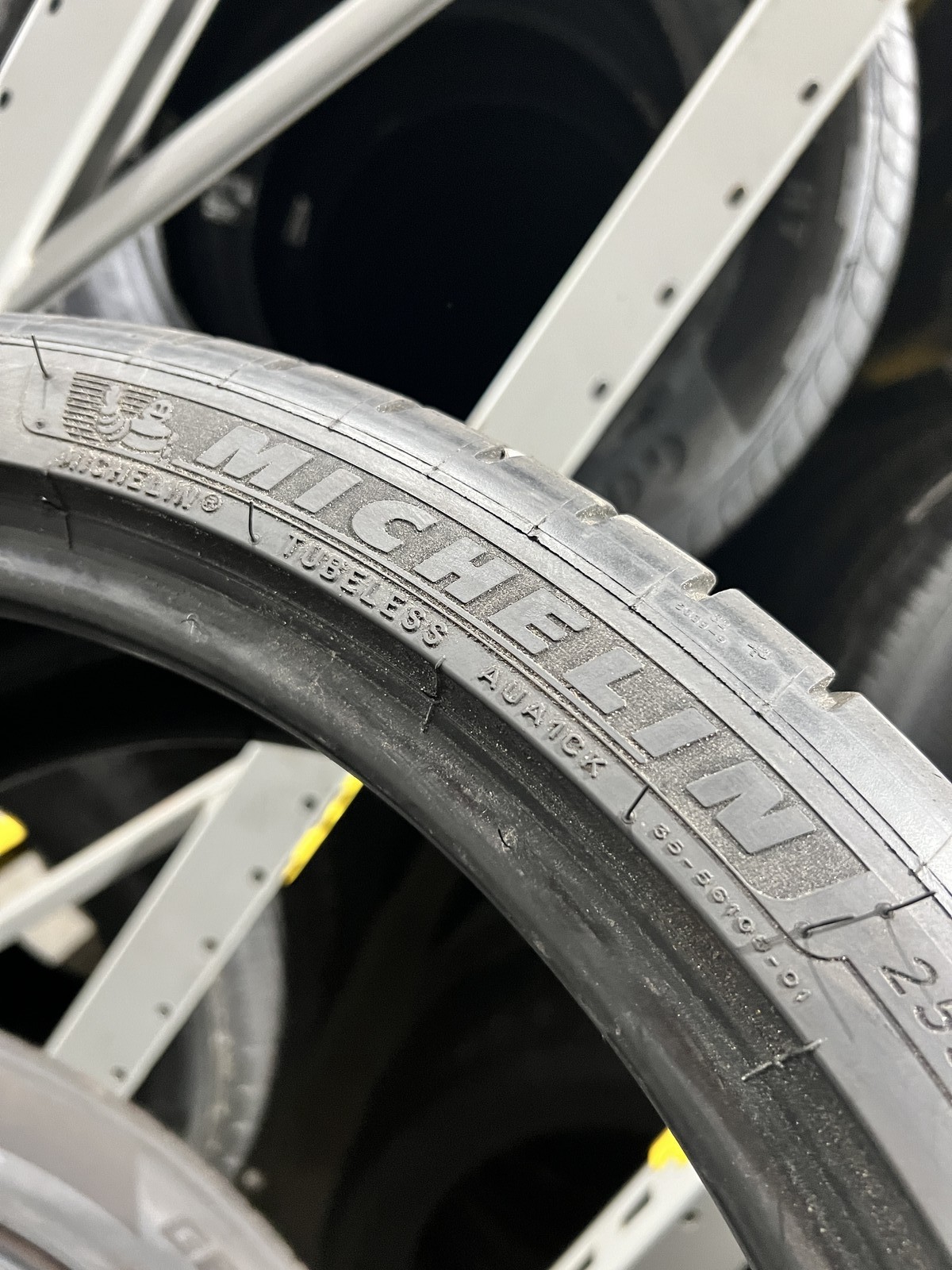 1 Tire Michelin Pilot Sport A/S TPC 255/35ZR20 97Y DOT.3623 7.75/32 NO Patch