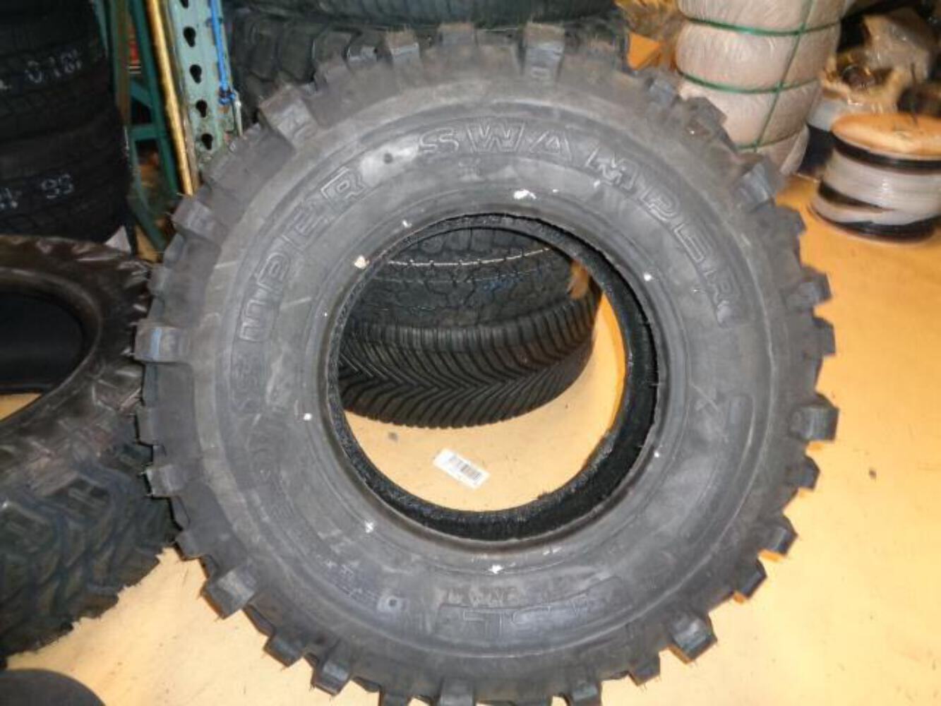 INTERCO SUPER SWAMPER TSL 33 12.50 16.50 LRD 8 PLY TIRE SAMSSR 53 BQ4