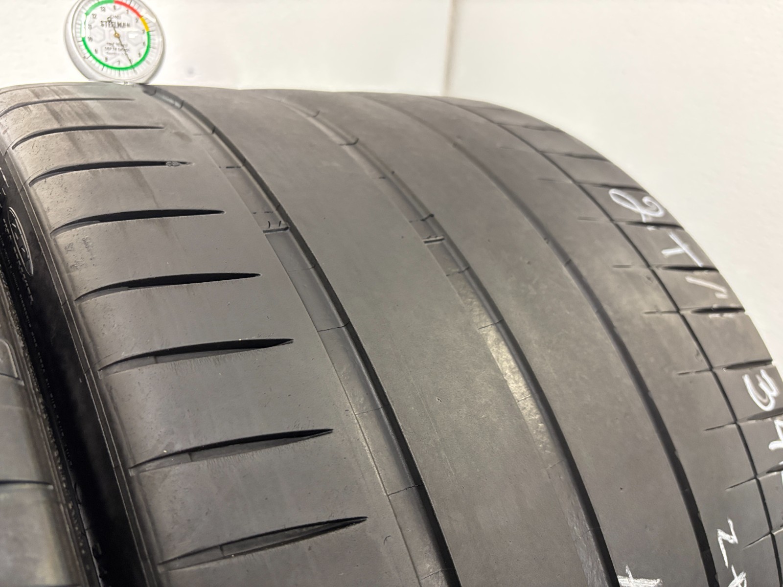 NO SHIPPING ONLY LOCAL PICK UP 2 Tires 345 25 21 Michelin Pilot Sport 4 S ZP RFT