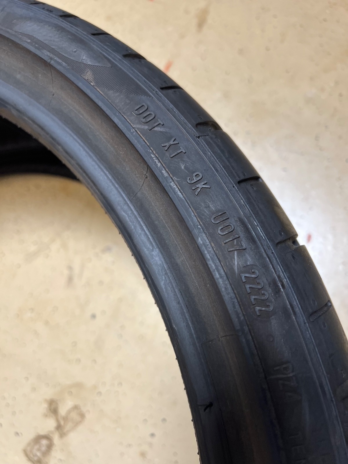 1 – TAKEOFF 235/35ZR20 (88Y) Pirelli P Zero PZ4 (N1) Porsche – 7101 NO REPAIRS