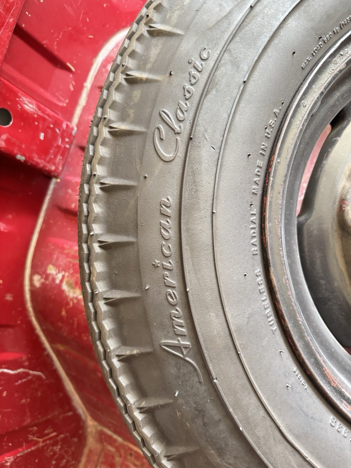 Coker American Classic 670R15 Tires On 1955/56 Chevrolet 15×5 Wheels