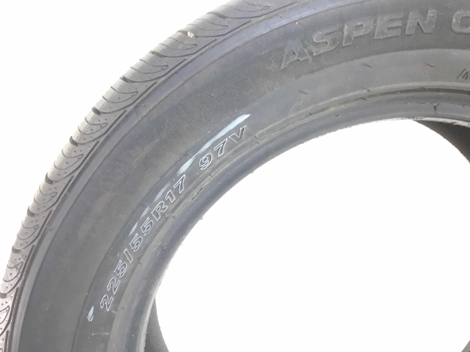 P225/55R17 Aspen GT-AS 97 V Used 9/32nds