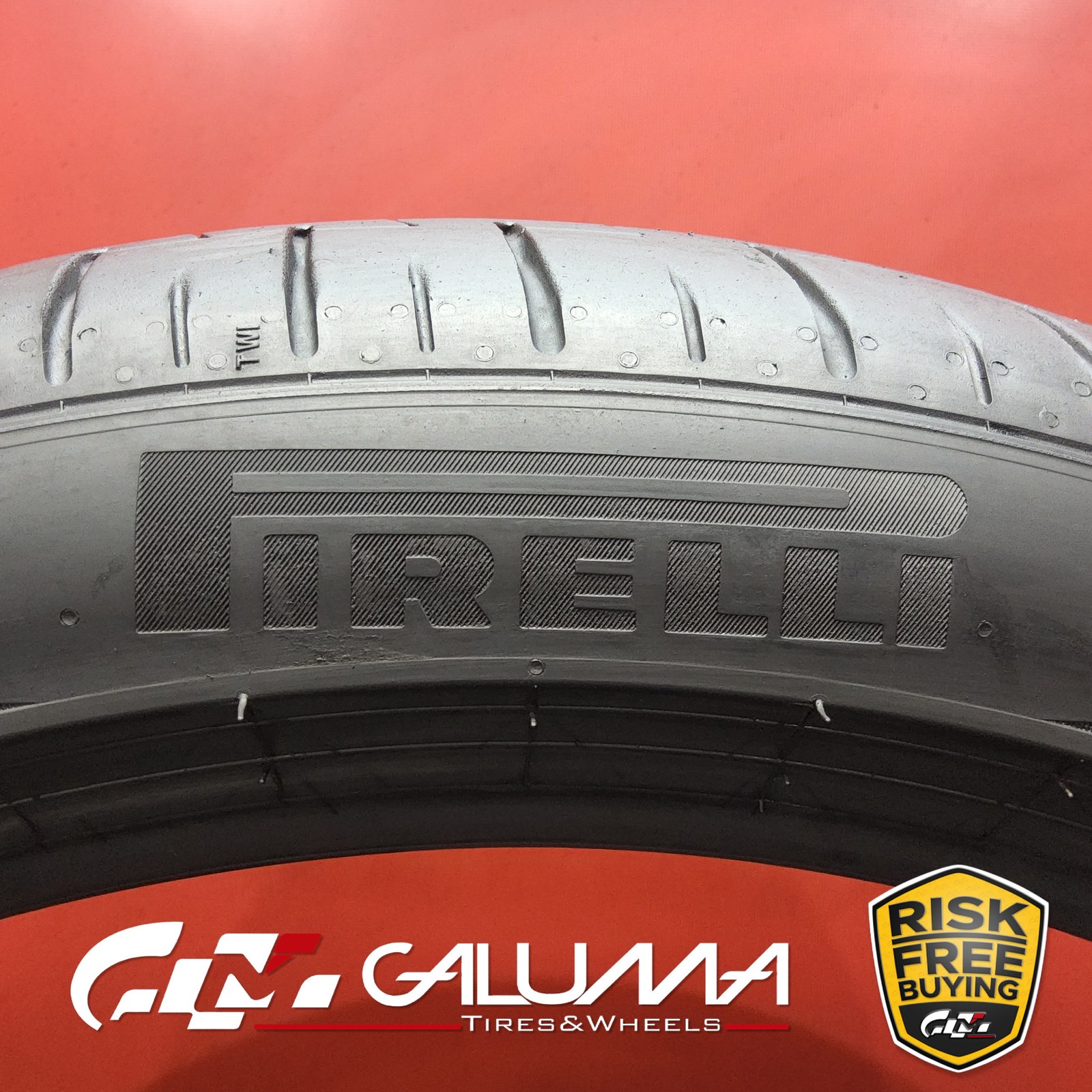 1 (One) Tire LikeNEW Pirelli P Zero PZ4 XL R21 255/40/21 2554021 No Patch #90321