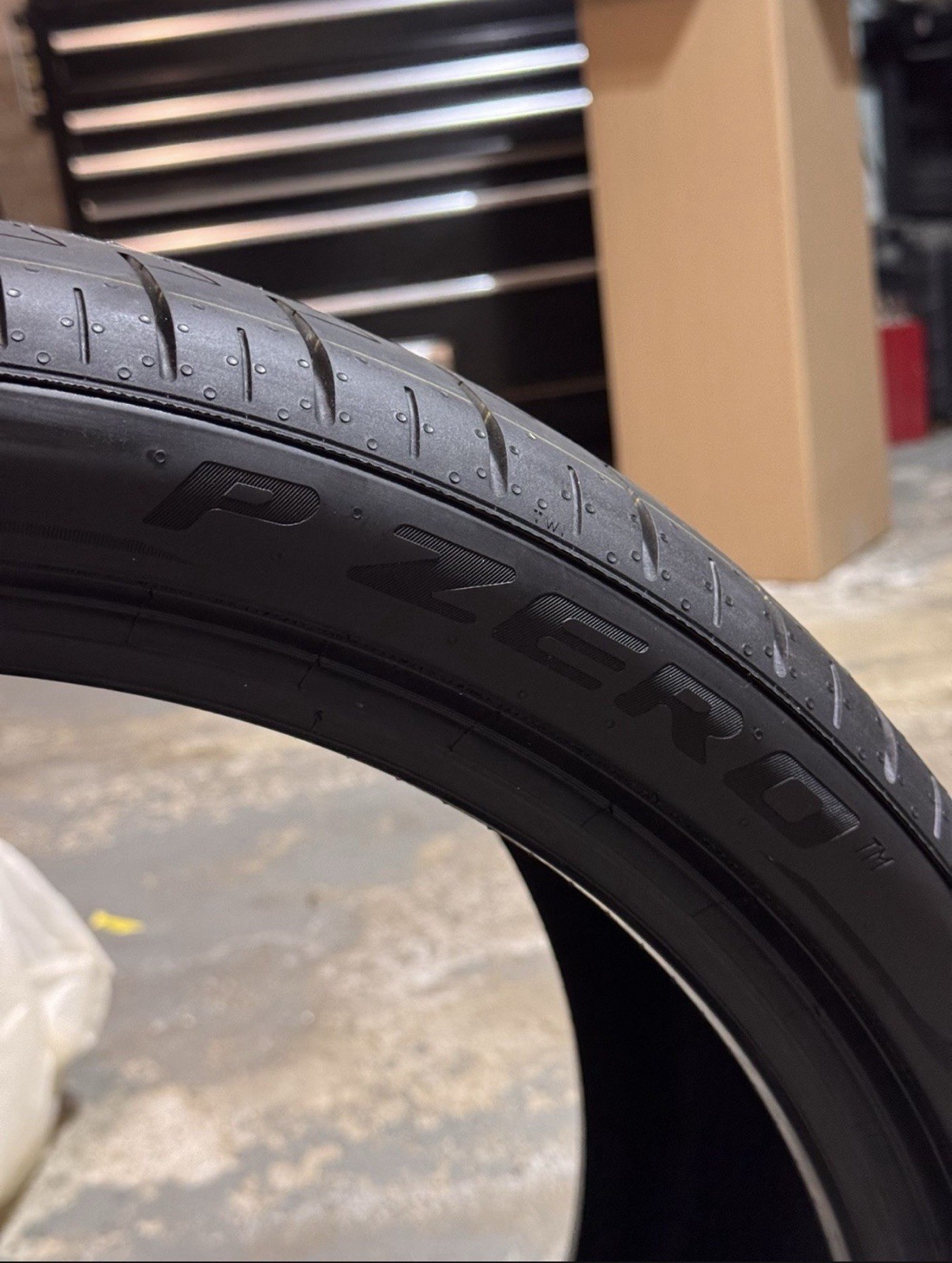 Brand New Pirelli P ZERO 315/30R22 & 275/35R22 Summer Perf Tires – Lot of 4