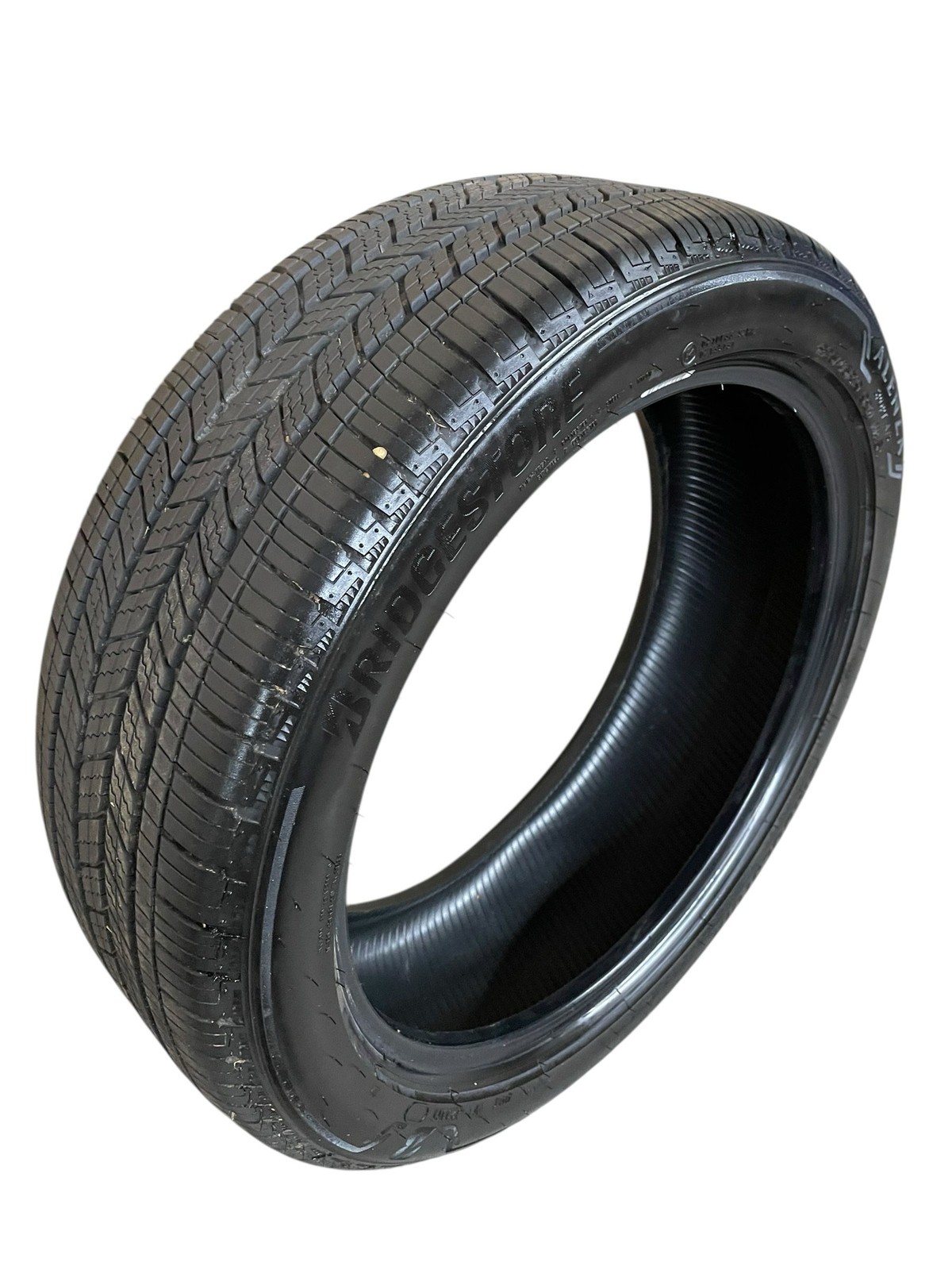 Bridgestone Alenza Sport A/s 225/45r19 92w M+s Dot 3124 8/32nds Tire Oem