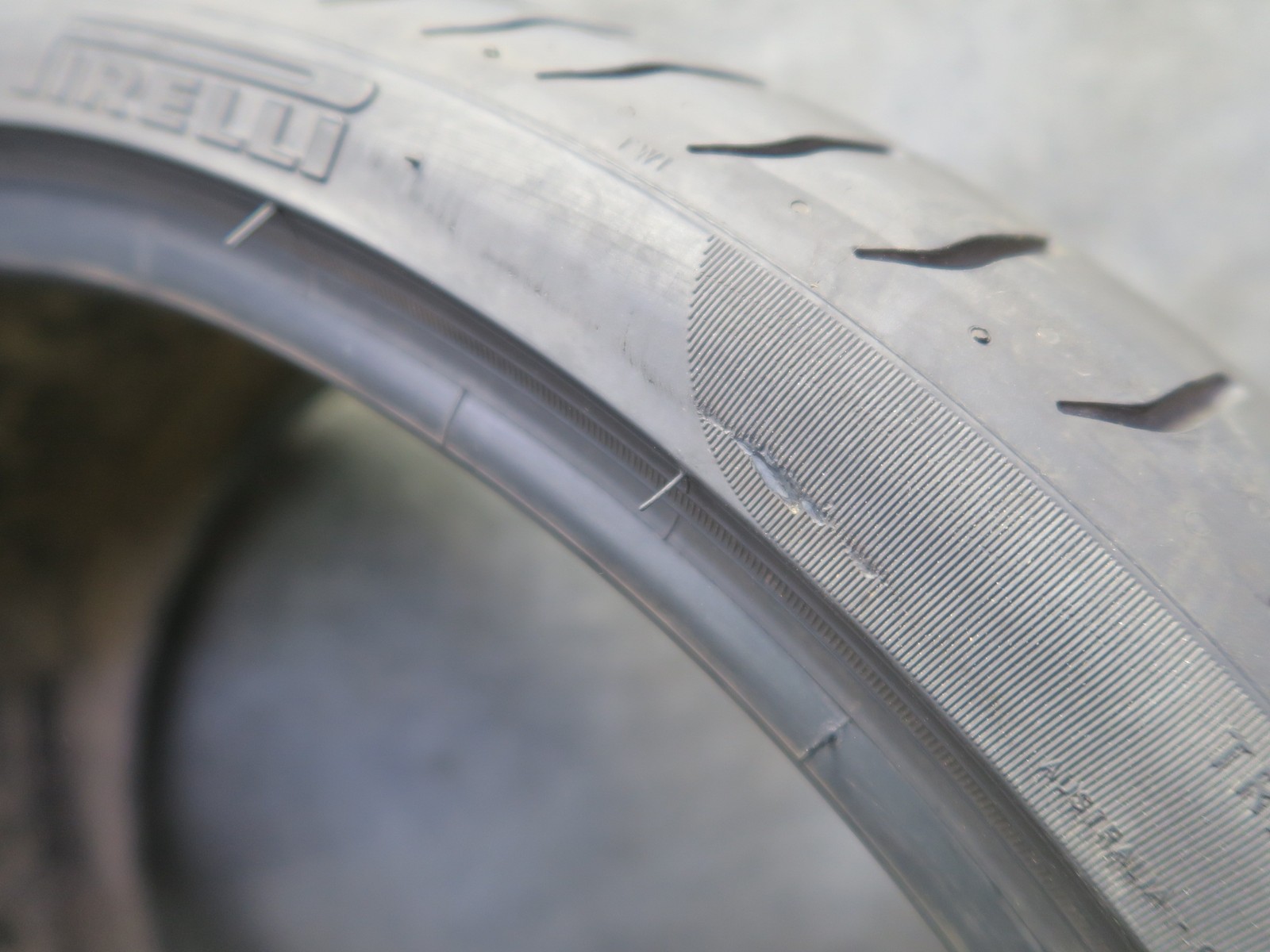 PIRELLI PZERO SUMMER TIRE 255/30 ZR20 92Y 0423 7/32 TREAD