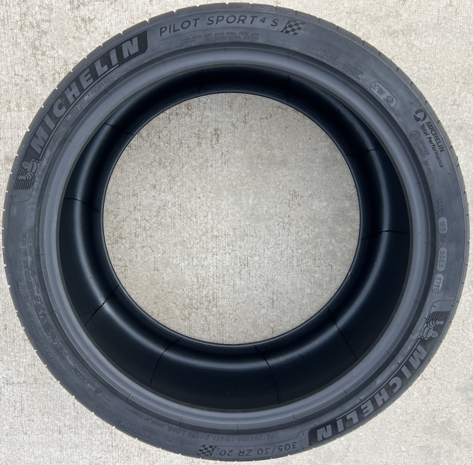 ONE BRAND NEW 305/30ZR20 Michelin Pilot Sport 4S PS4S Tire 3053020
