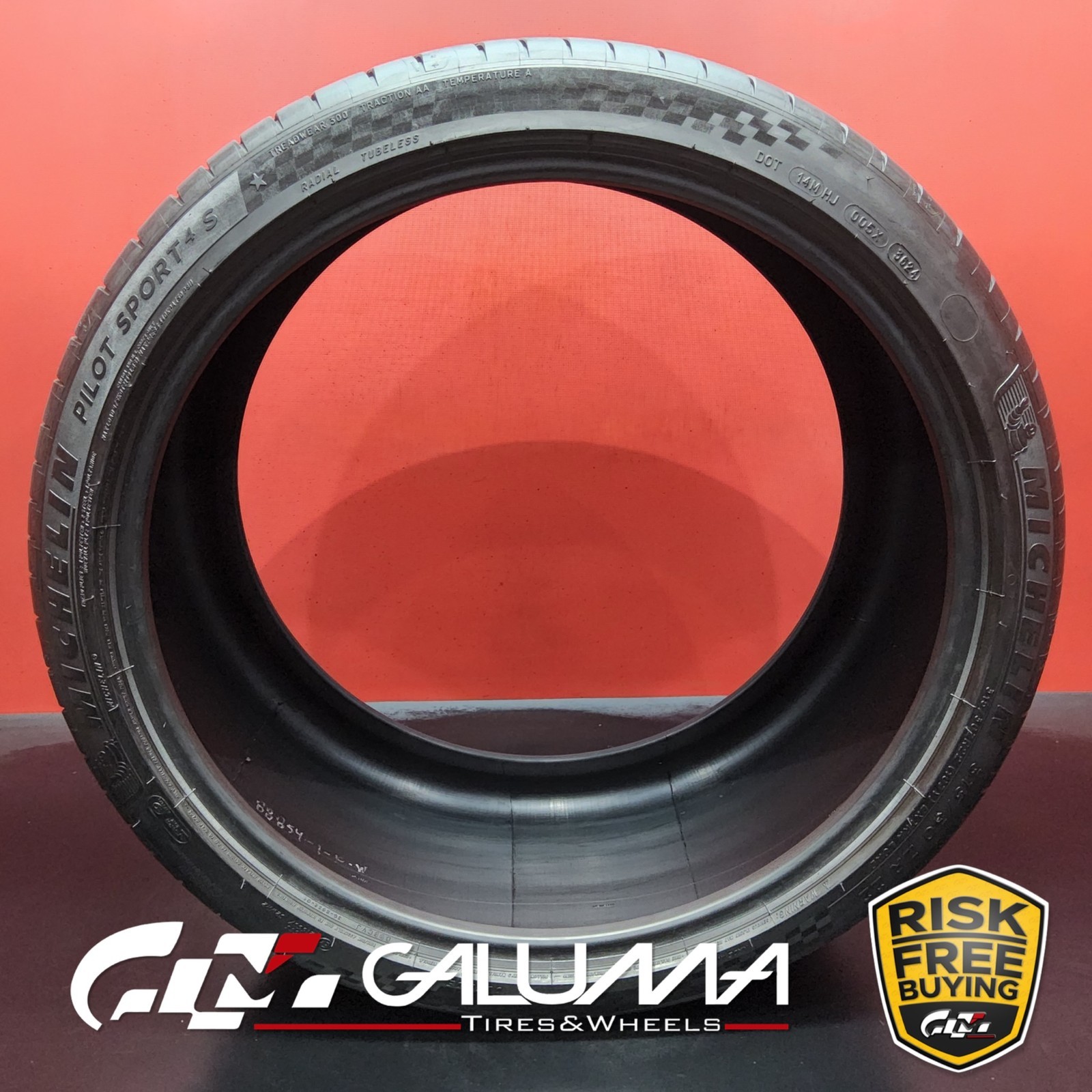 1 Tire Michelin Pilot Sport 4S 315/30ZR22 3153022 107Y No Repairs #88854