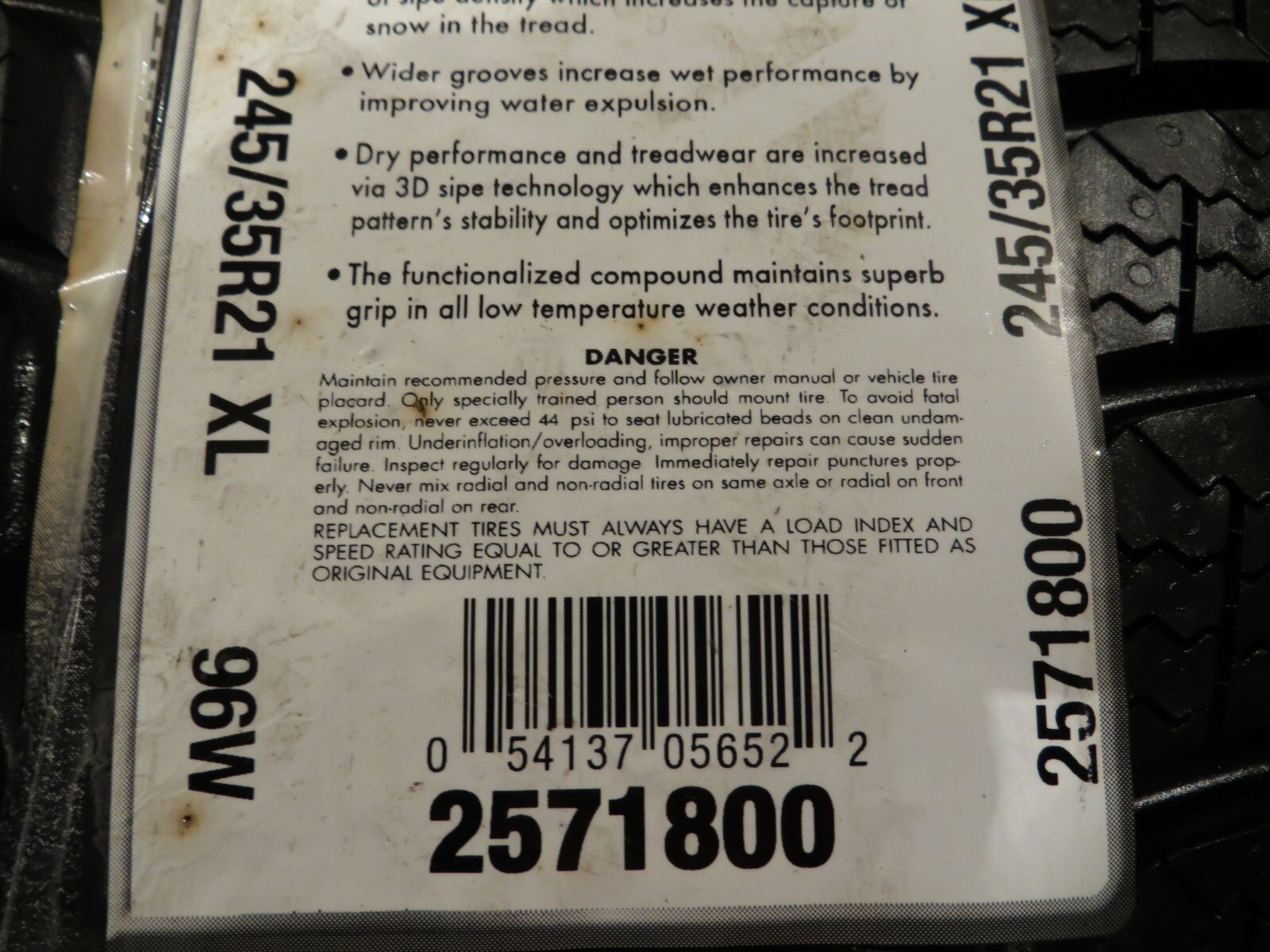 NEW 2 TWO PIRELLI WINTER SOTTOZERO 3 2571800 245/35R21 MGT SNOW 245 35 21 3531