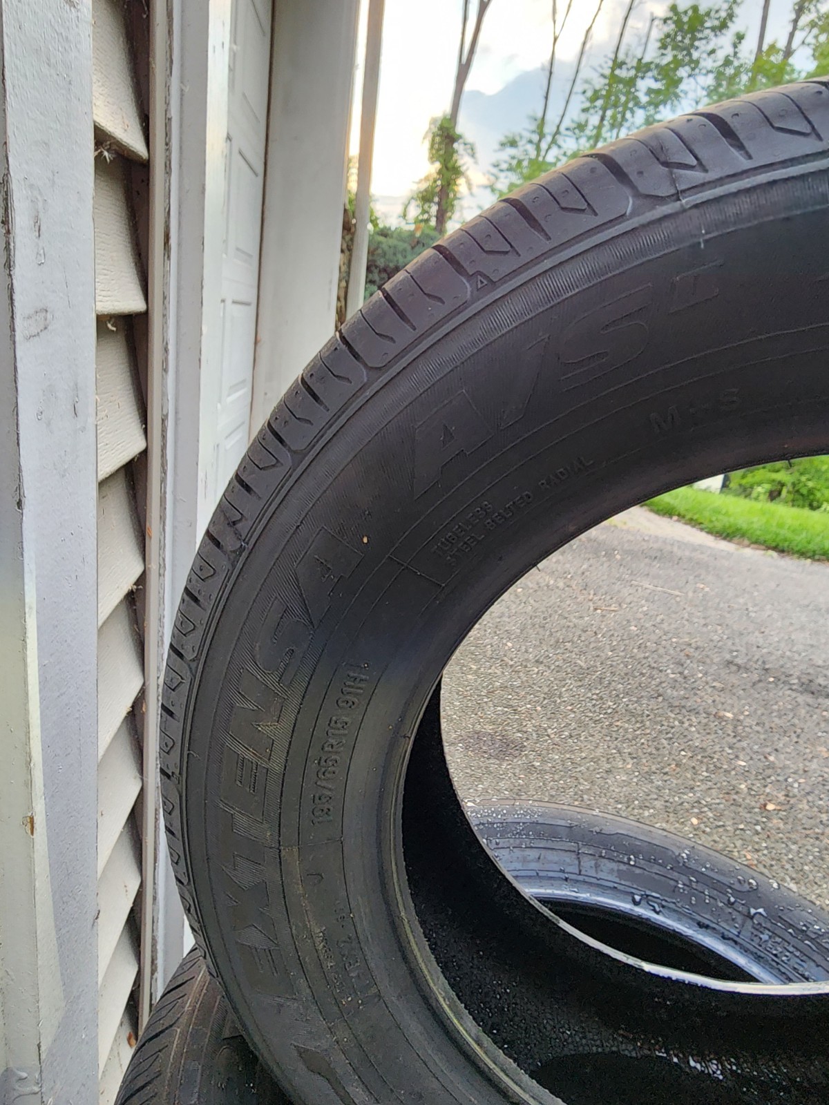 New 195/65R15 Toyo Extensa A/S II 91H