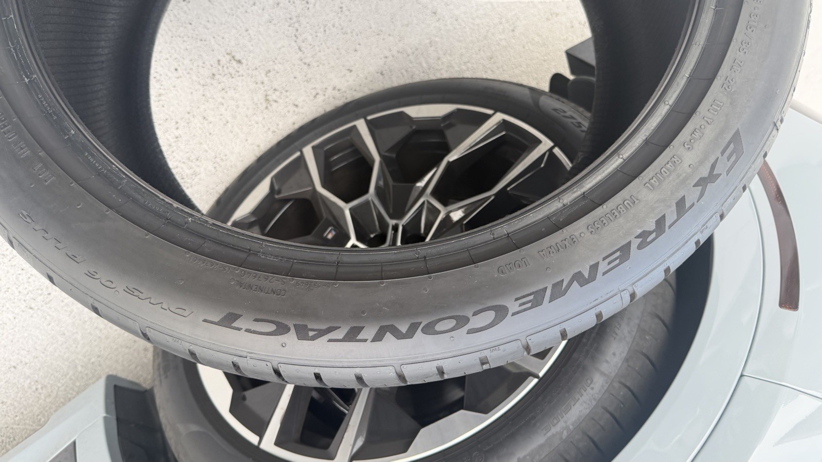 1 Used Continental ExtremeContact DWS 06 Plus 315/35ZR22 315/35/22 3153522 111Y
