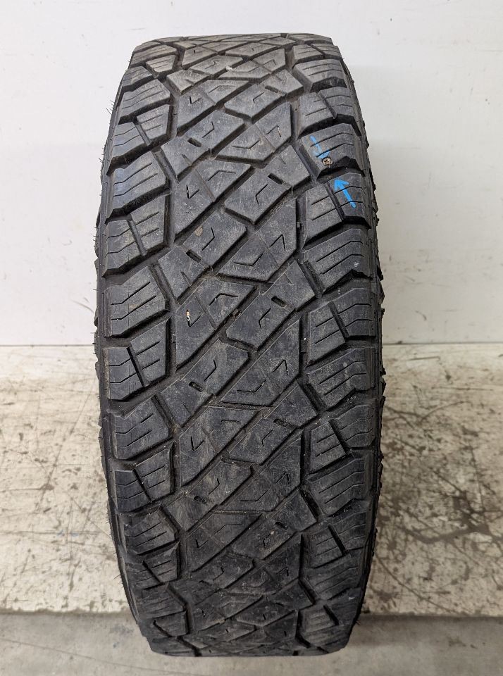USED – 265/75/16 Predator New Mutant X-AT Tire – 8/32 Tread Depth