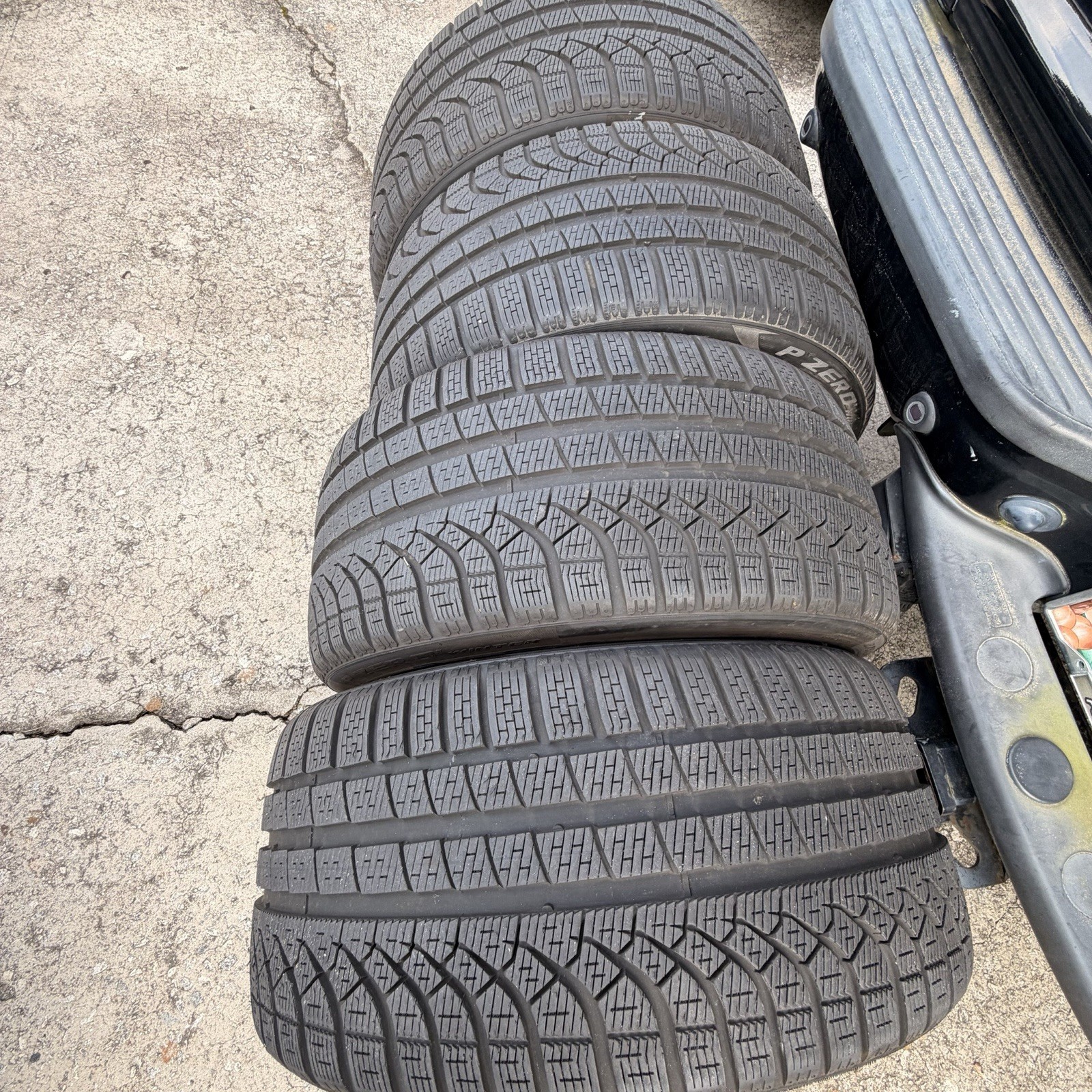 275/35R20 Pirelli P Zero Winter mo1 104V 800 Miles Like New NO PATCHES! (QTY 4)