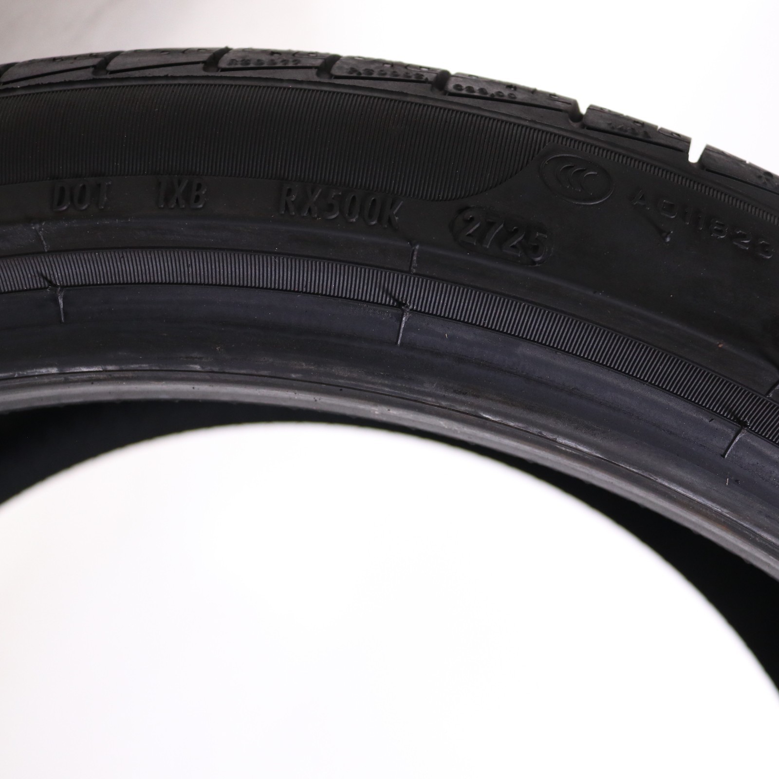 Set of 2 Used 255/35R20 Pirelli Cinturato P7 All Season VOL 97V 10/32 No Repairs