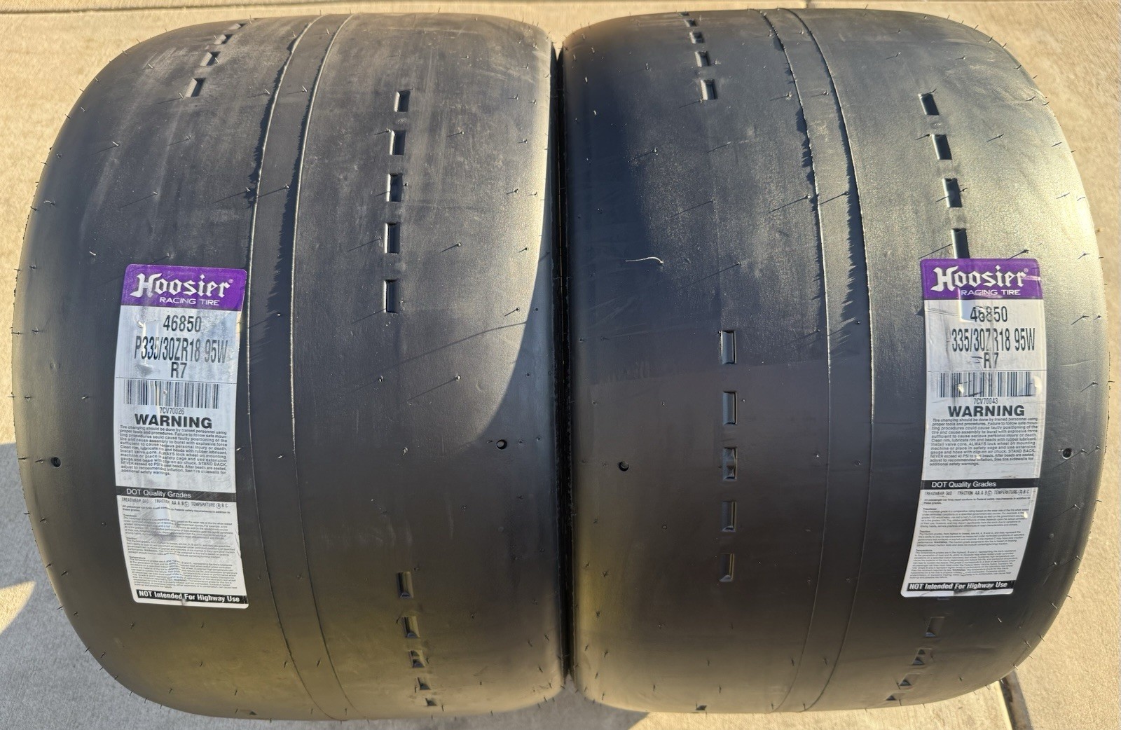 Set of TWO BRAND NEW 335/30ZR18 95W Hoosier R7 Racing Tires Slicks P335/30ZR18