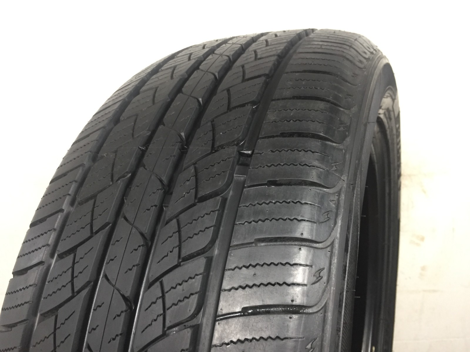 [1] Westlake SU318 H/T P255/50R20 255 50 20 Tire – Driven Once