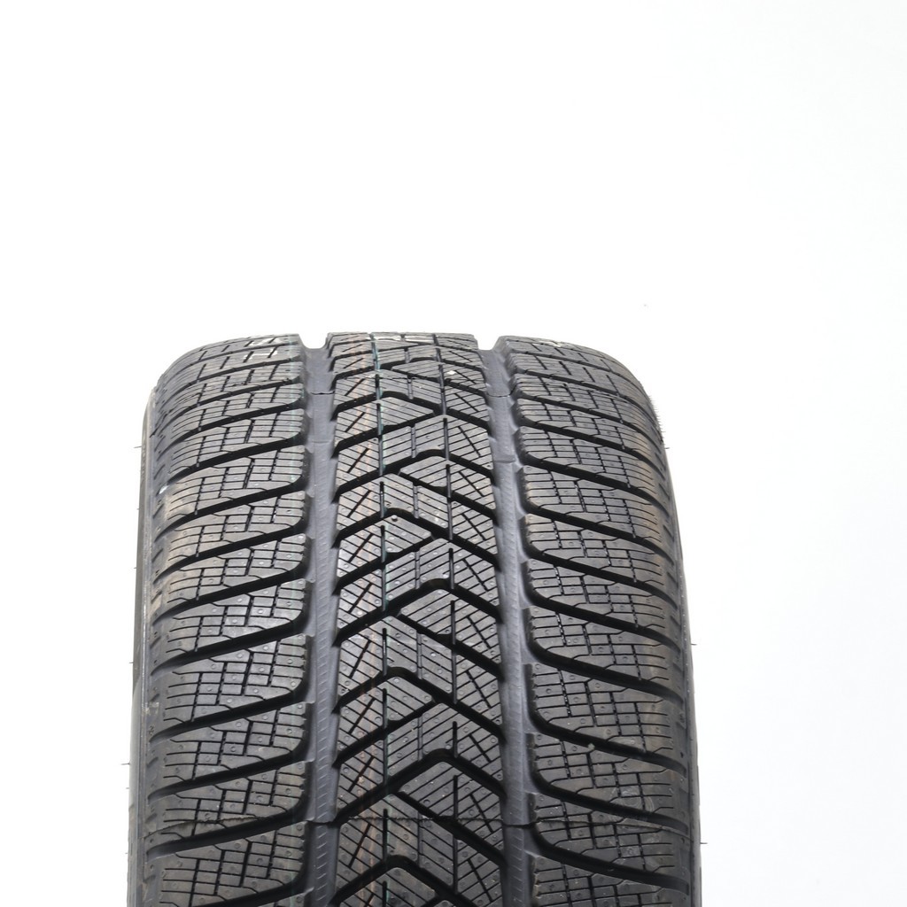 New 255/45R20 Pirelli Scorpion Winter 105V – 10/32
