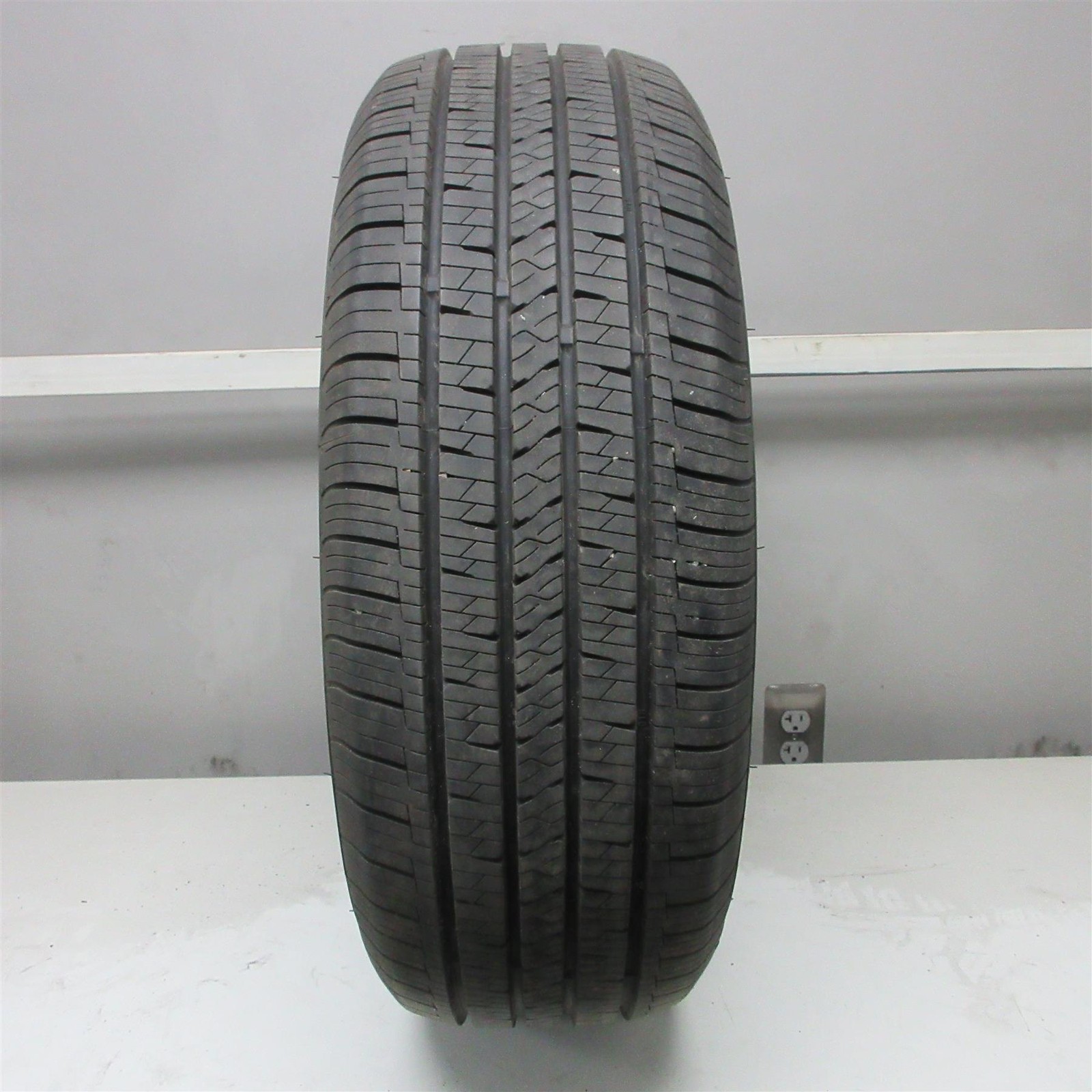205/60R16 West Lake Foray RP218 92V Used Tire (9/32nd) NO PATCHES! (QTY 1)