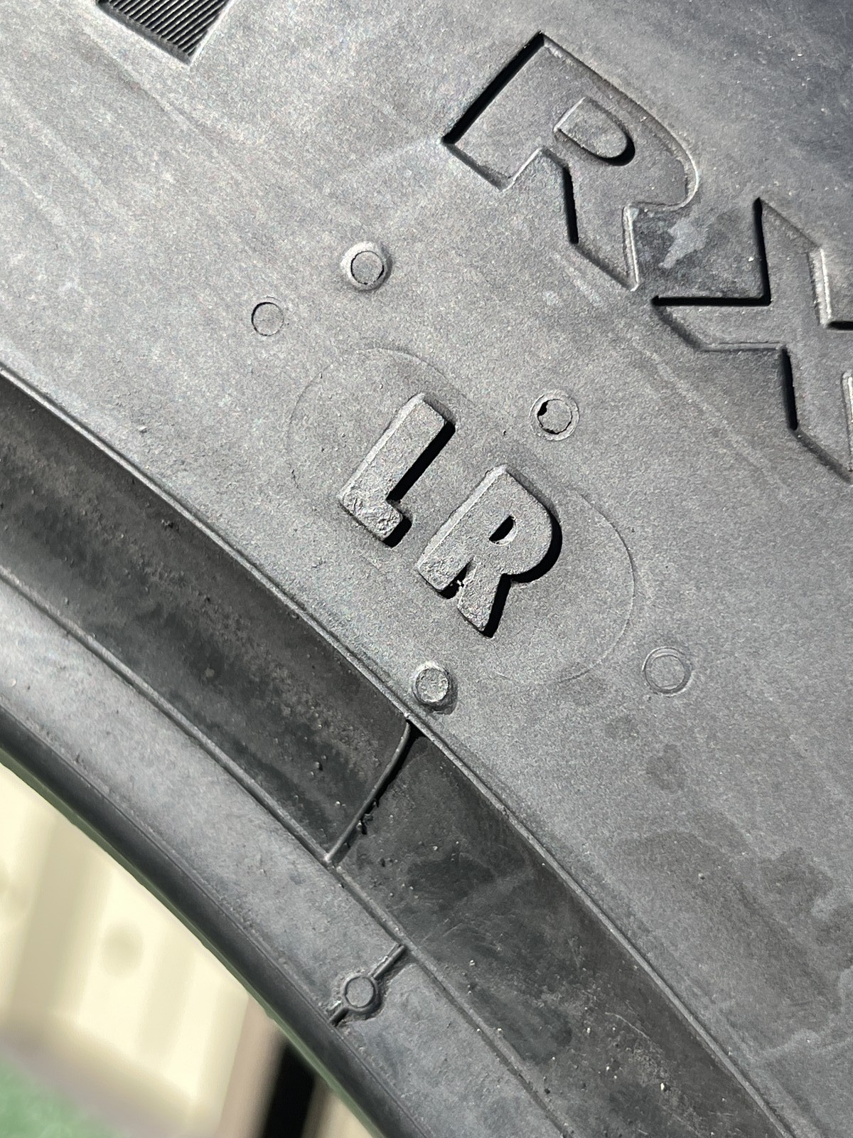 1 Tire Continental CrossContact RX LR 275/45R22 115W DOT.1625 8.75/32