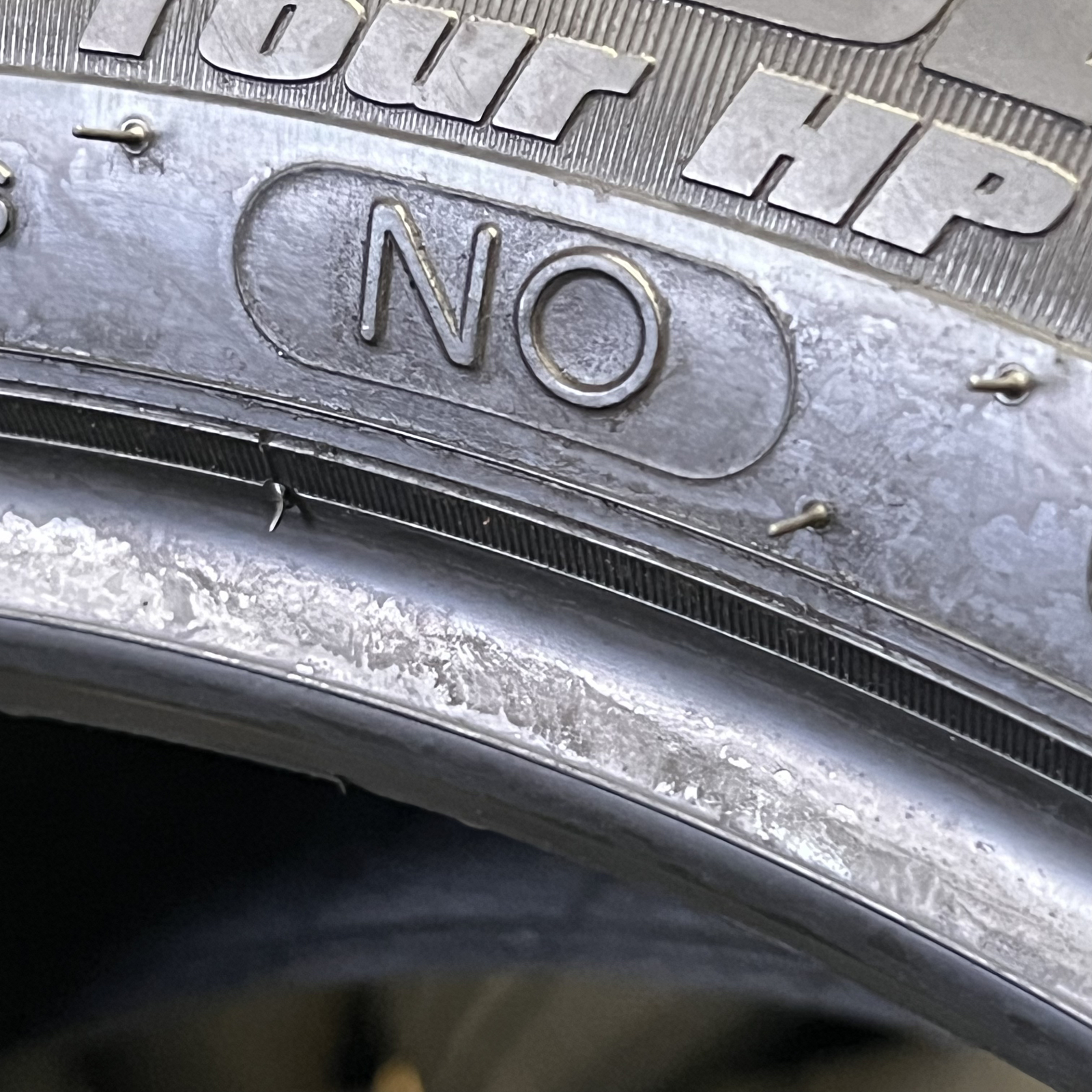 1 Tire Michelin Latitude Tour HP NO 295/40R20 106V DOT.0623 7.5/32