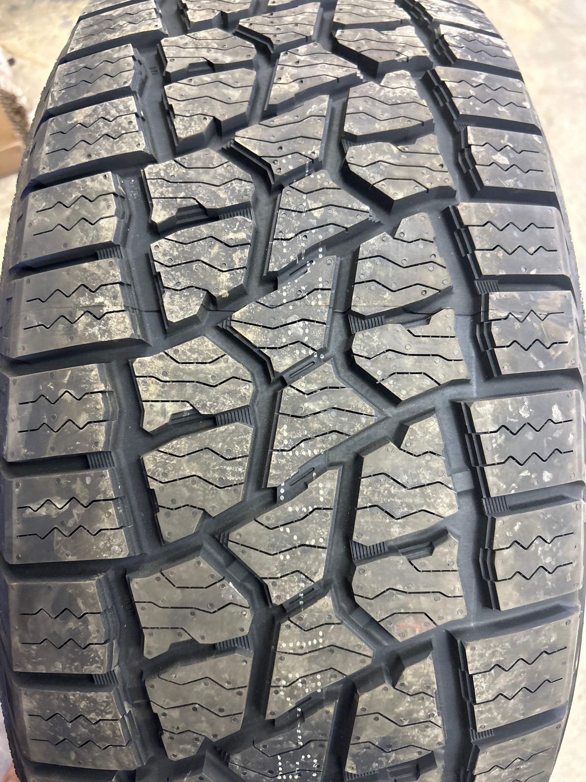 IRONMAN ALL COUNTRY AT-X BSW P 285 55 20 116T XL ALL TERRAIN TIRE 98978