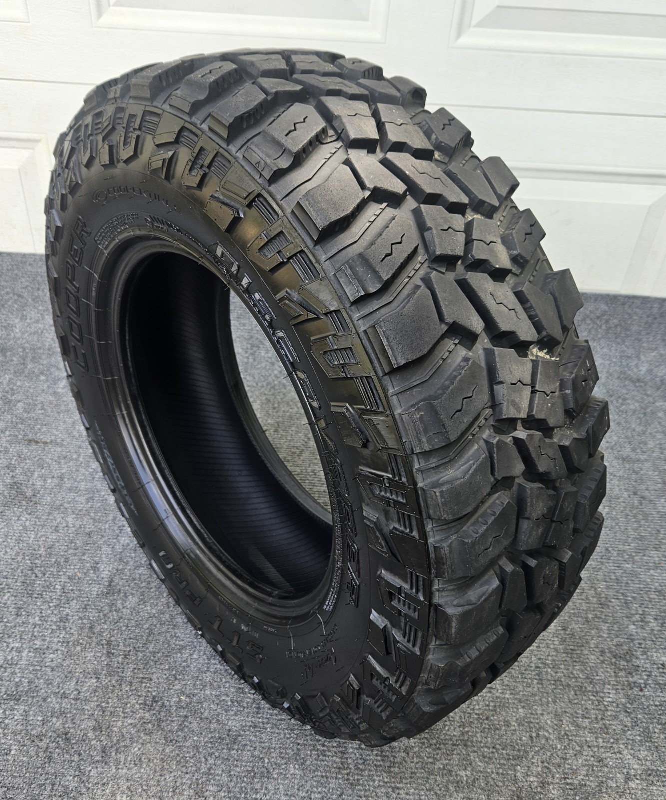 Cooper Discoverer STT Pro LT255/75R17 111/108 Armor-Tek3 Tire White & Black Wall