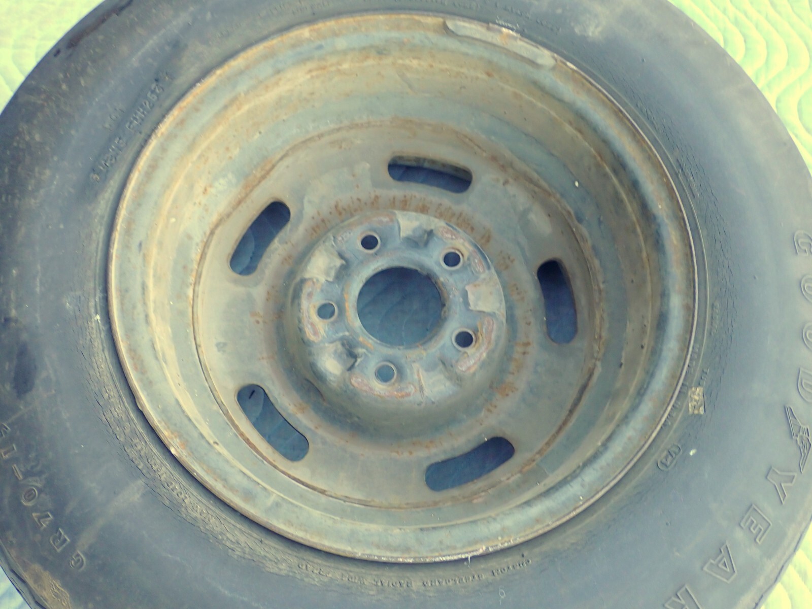 GM 15×8 AZ Rally Wheel Goodyear GR70-15 Custom Steelgard Whitewall Tire Corvette