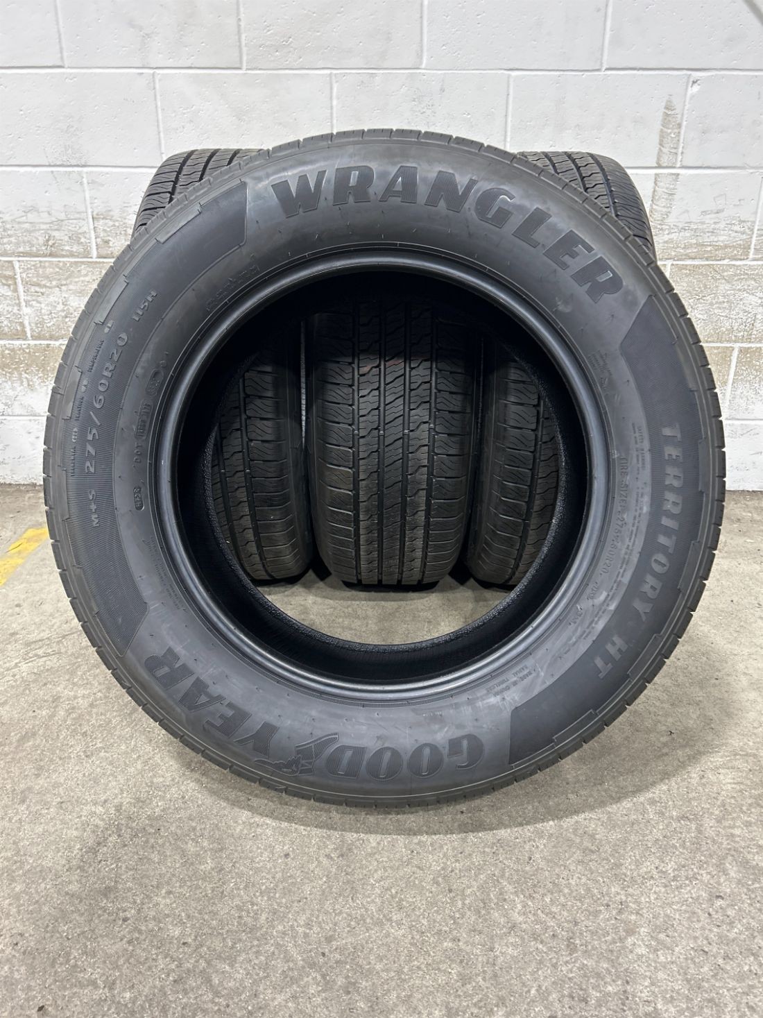 4x P275/60R20 Goodyear wrangler Territory HT 11/32 115 H New Tires 2756020