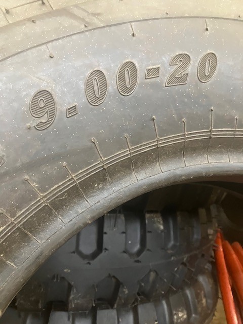 9.00×20 NDT Tube Type Truck Tires