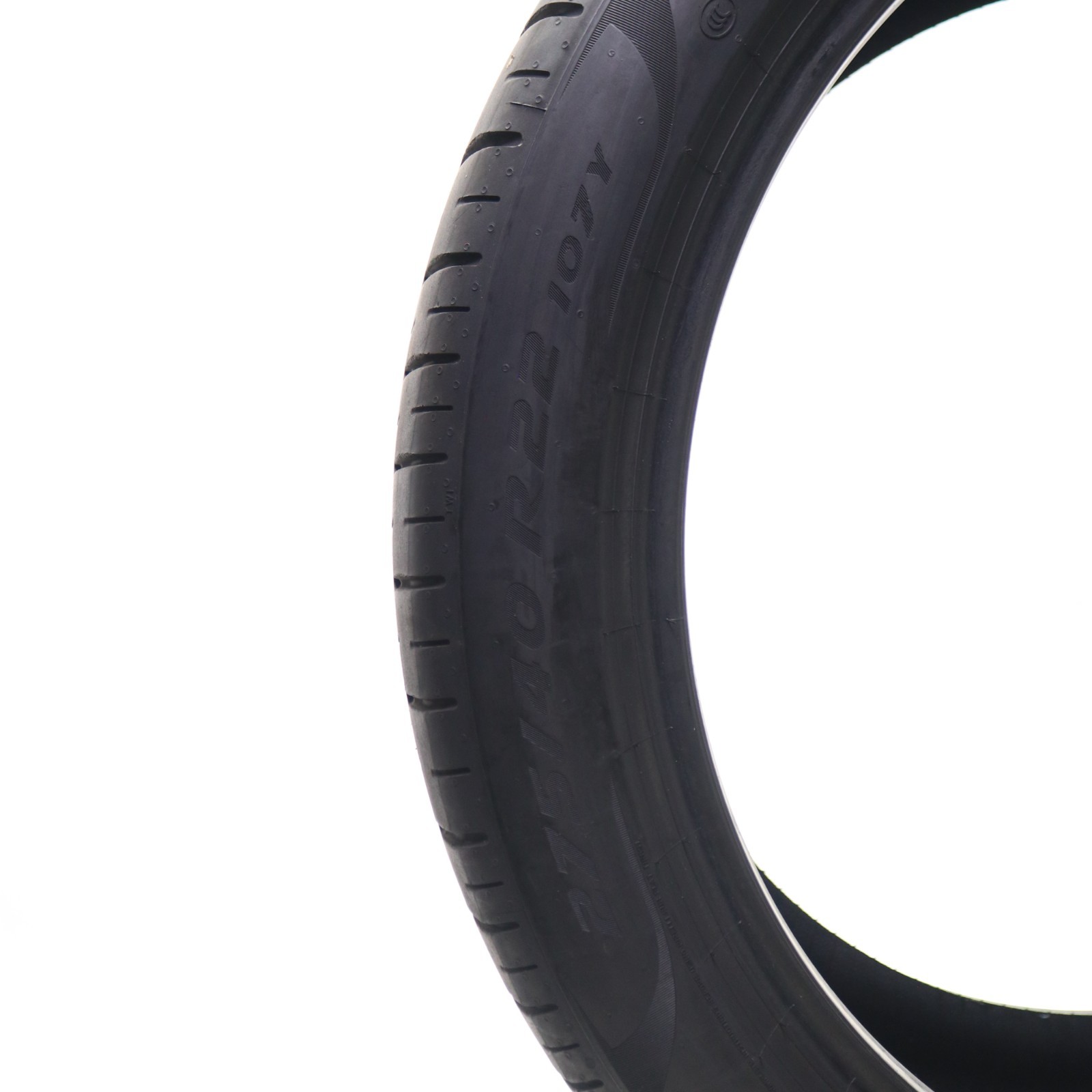 Used 275/40R22 Pirelli P Zero PZ4 Run Flat – 107Y – 7.5/32 No Repairs