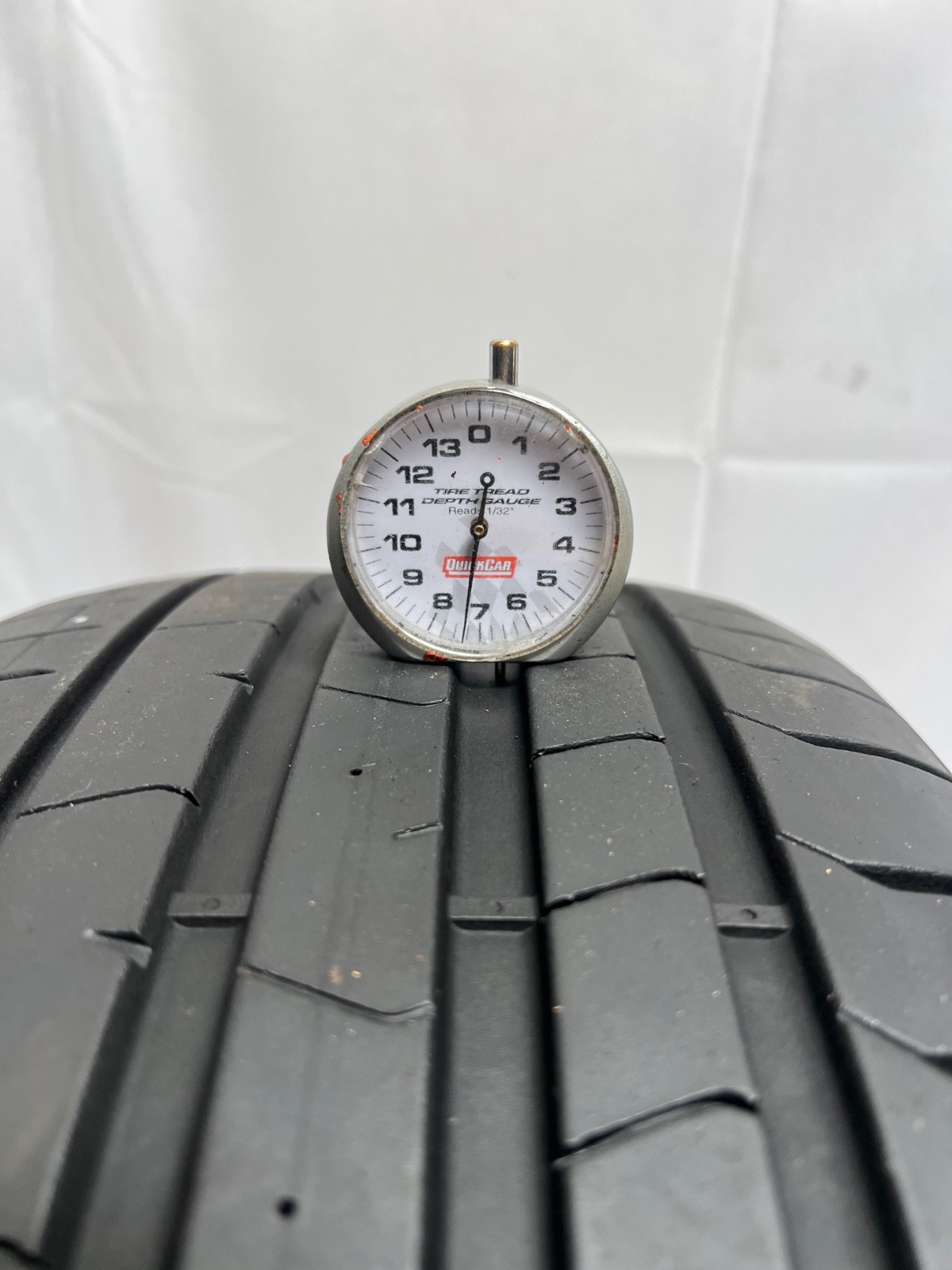 1 – NO REPAIRS 225/40R19 XL (93Y) Pirelli P Zero PZ4 RSC (*) BMW OEM – 7120