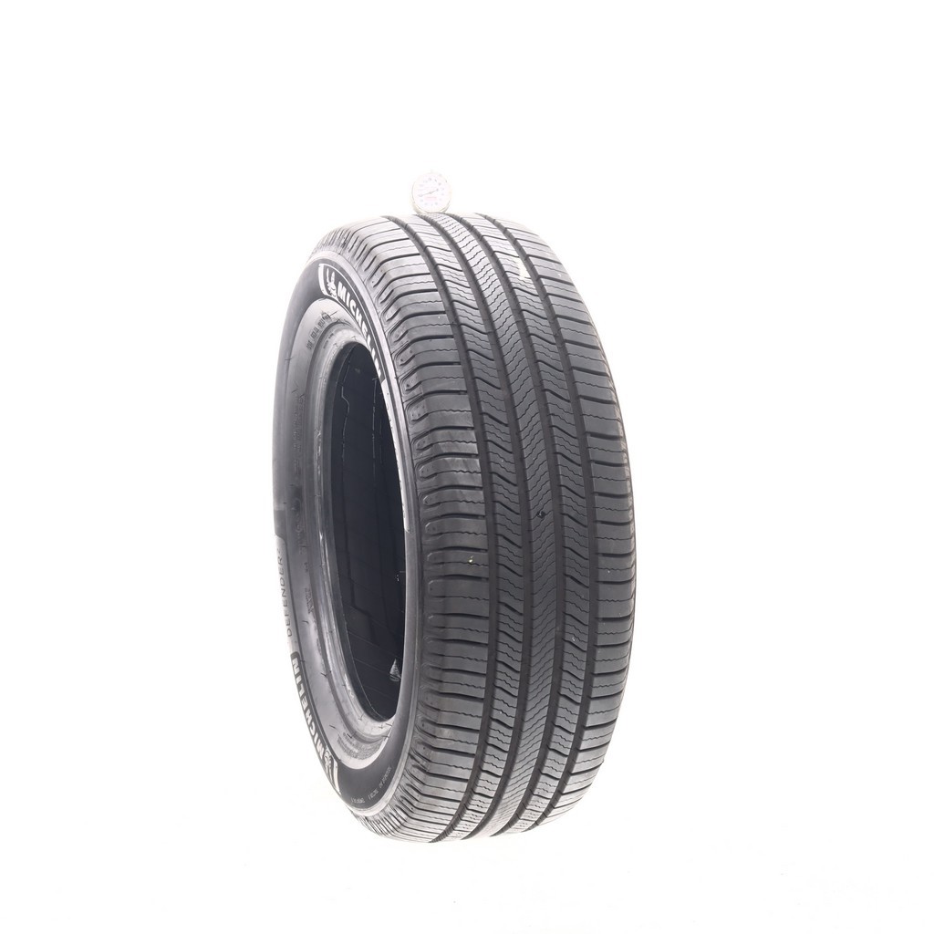 Set of (2) Used 245/60R18 Michelin Defender 2 105H – 9.5/32