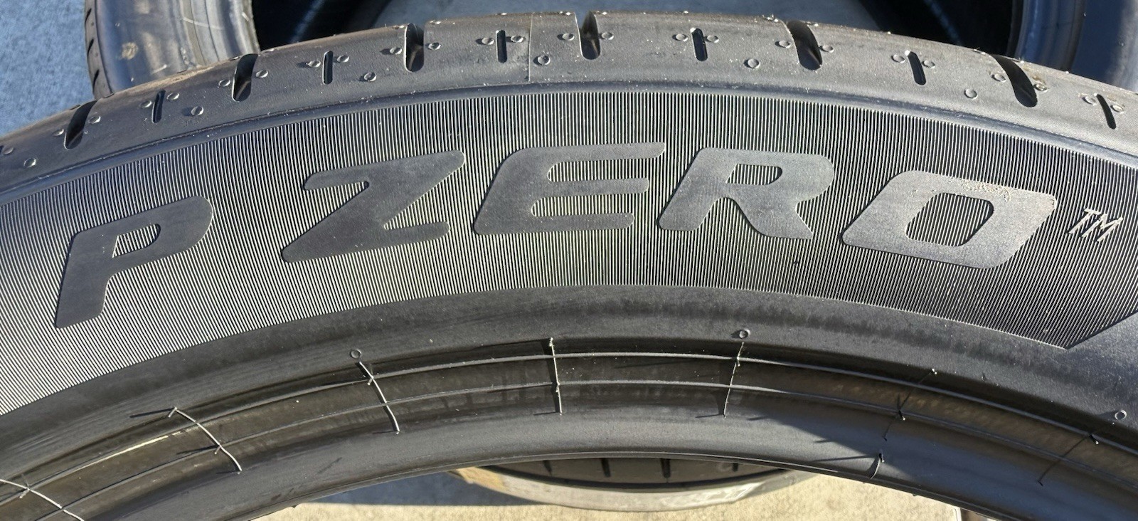 TWO BRAND NEW 285/40R22 Pirelli P Zero PZ5 MO Mercedes-Benz Tires 2854022