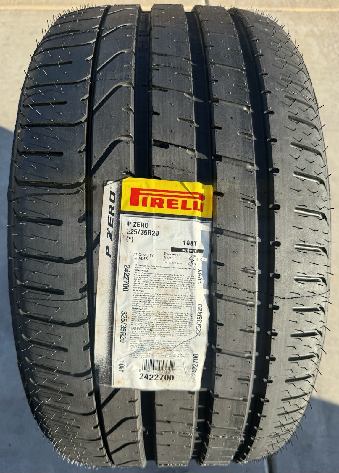Set of TWO BRAND NEW 325/35R20 108Y Pirelli P Zero BMW X5M X6M Tires 3253520