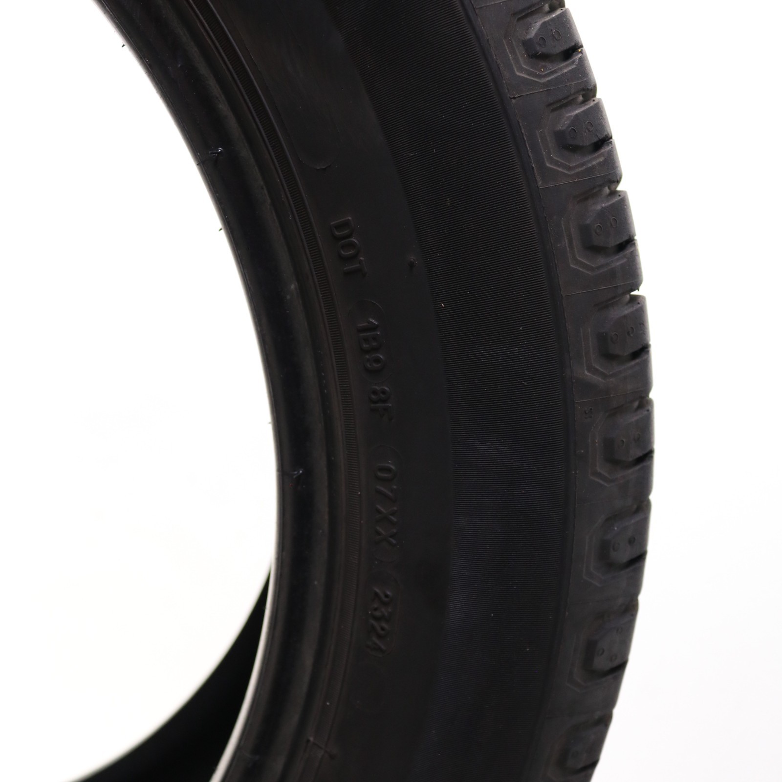 Set of 4 Used 235/55R19 Michelin Defender 2 – 105H – 9-10.5/32
