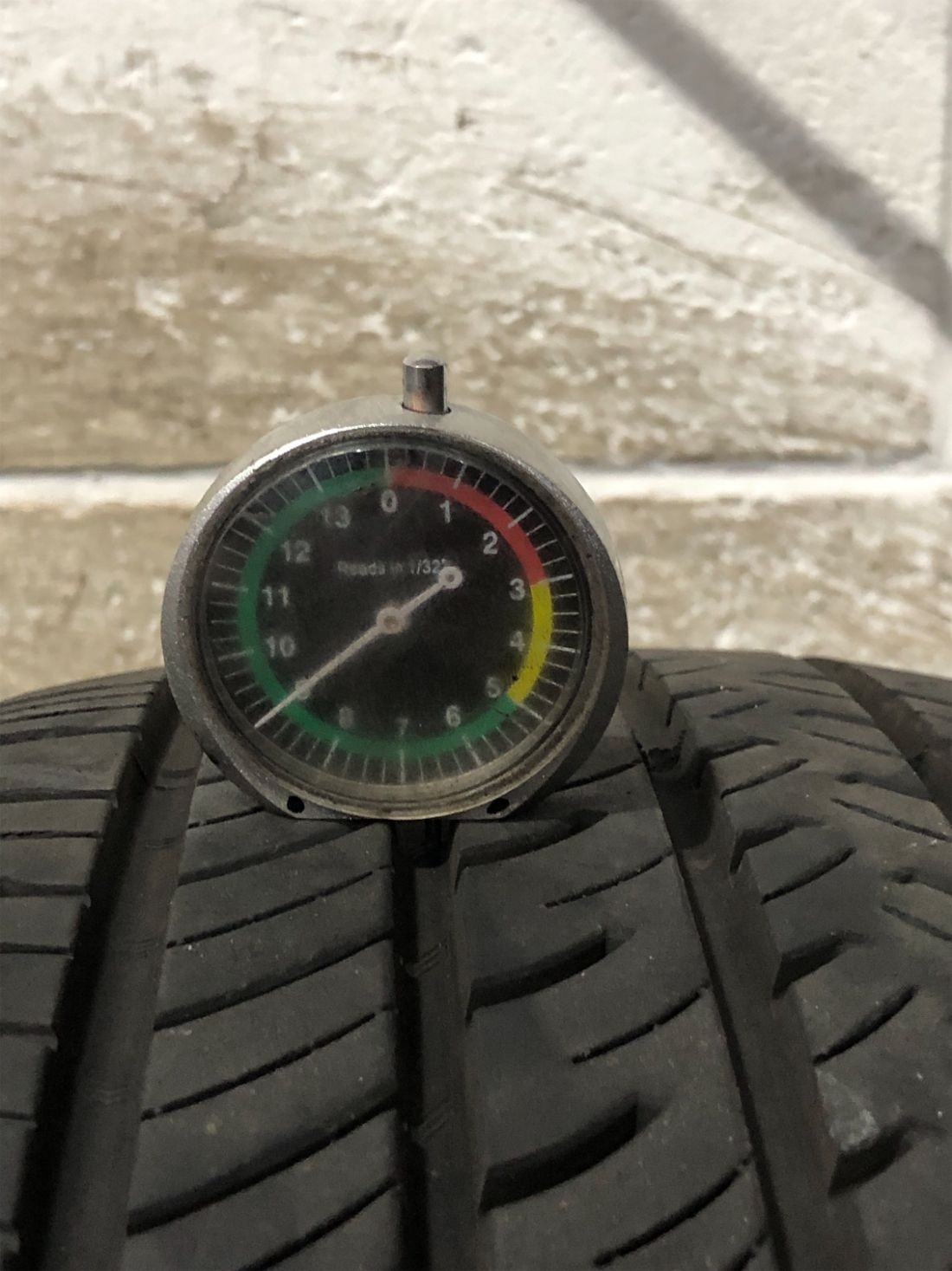 4x P215/45R18 Advanta HPZ-02 ALL SEASON 9/32 93 W Used Tires 2154518