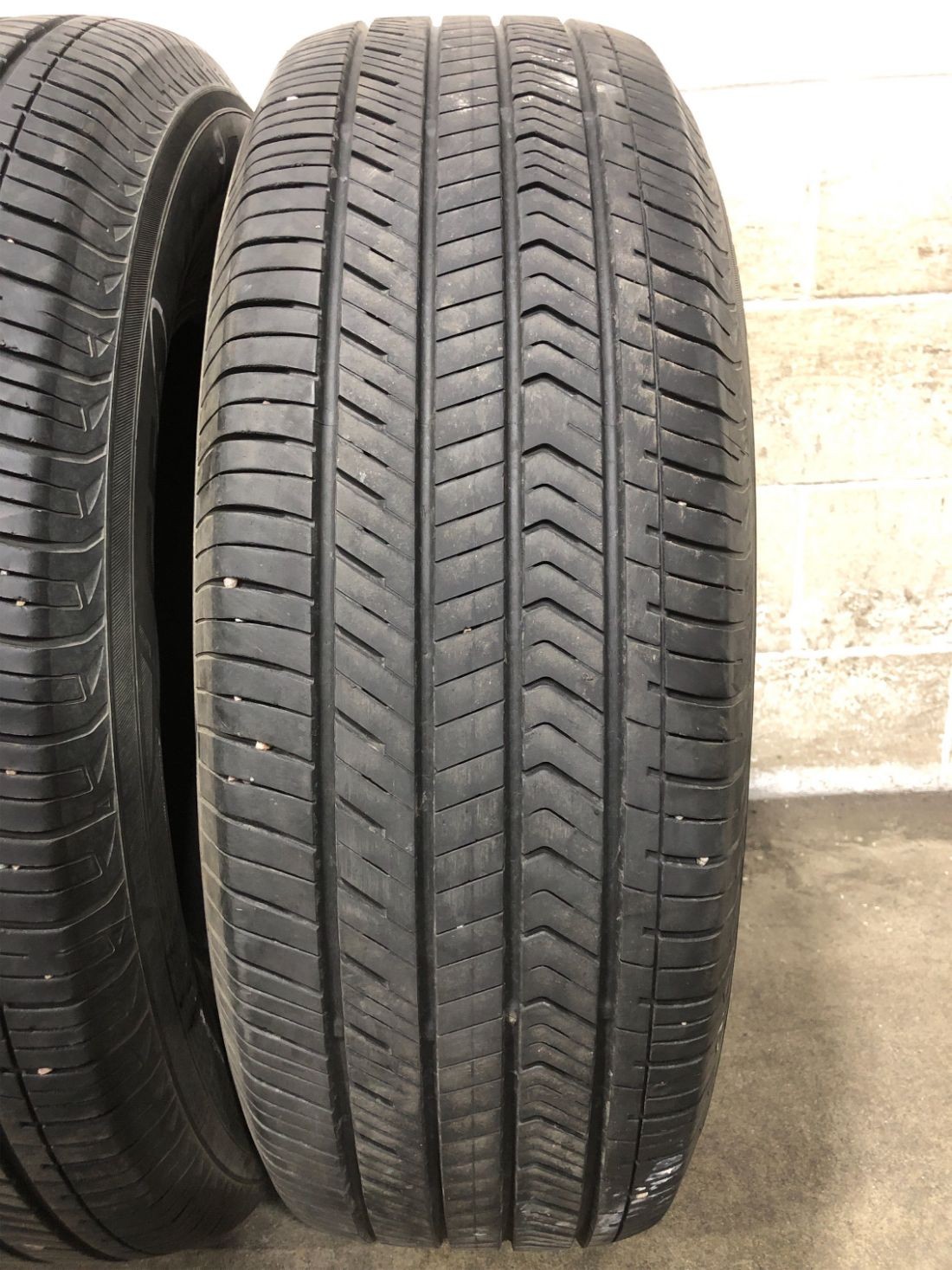 4x P265/70R18 Yokohama Geolandar X-CV G057C 7-8/32 116 T Used Tires 2657018