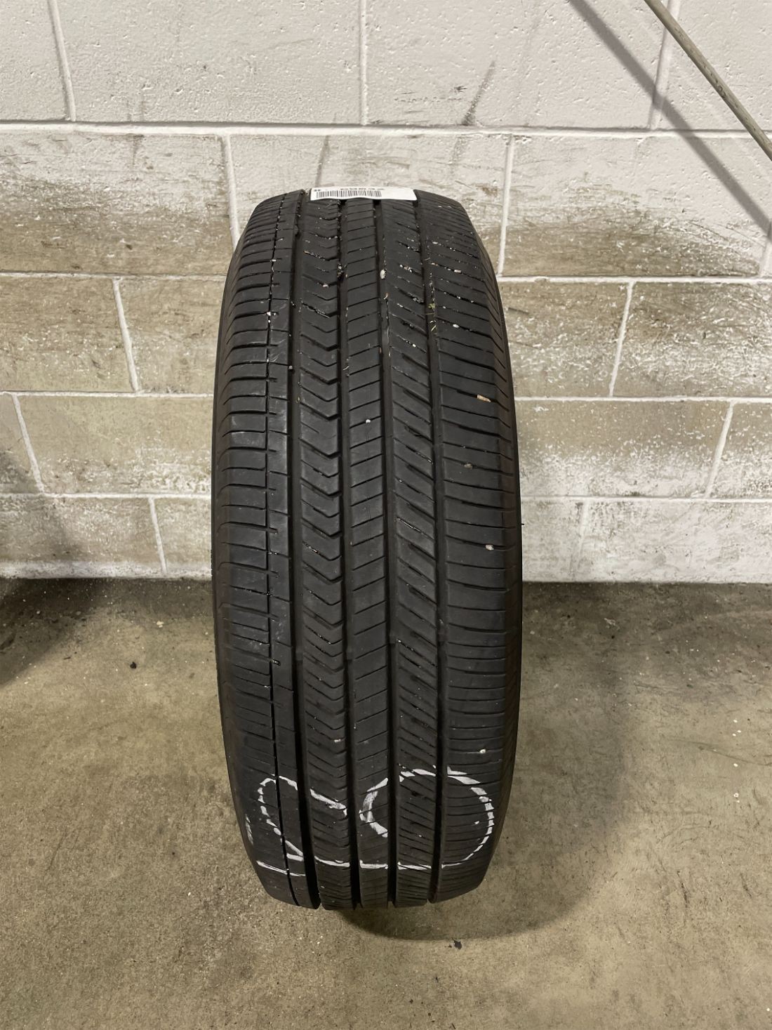 1x P265/60R20 Yokohama Geolandar X-CV G057 9/32 112 H Used Tire 2656020