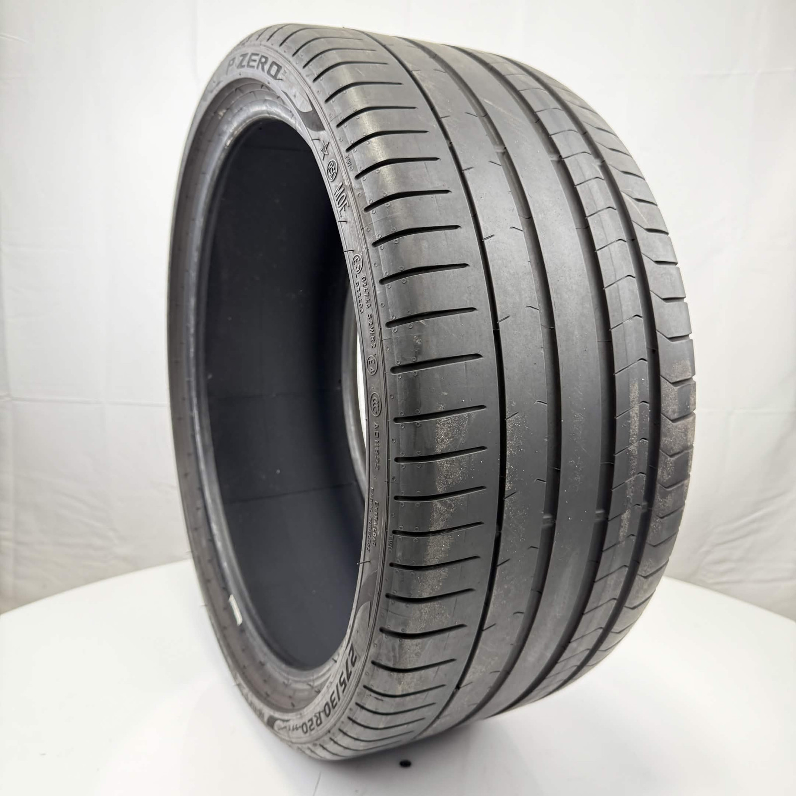 Used 275/30R20 Pirelli P Zero PZ4 MOE Run Flat 97Y 6/32 (DOT 22)