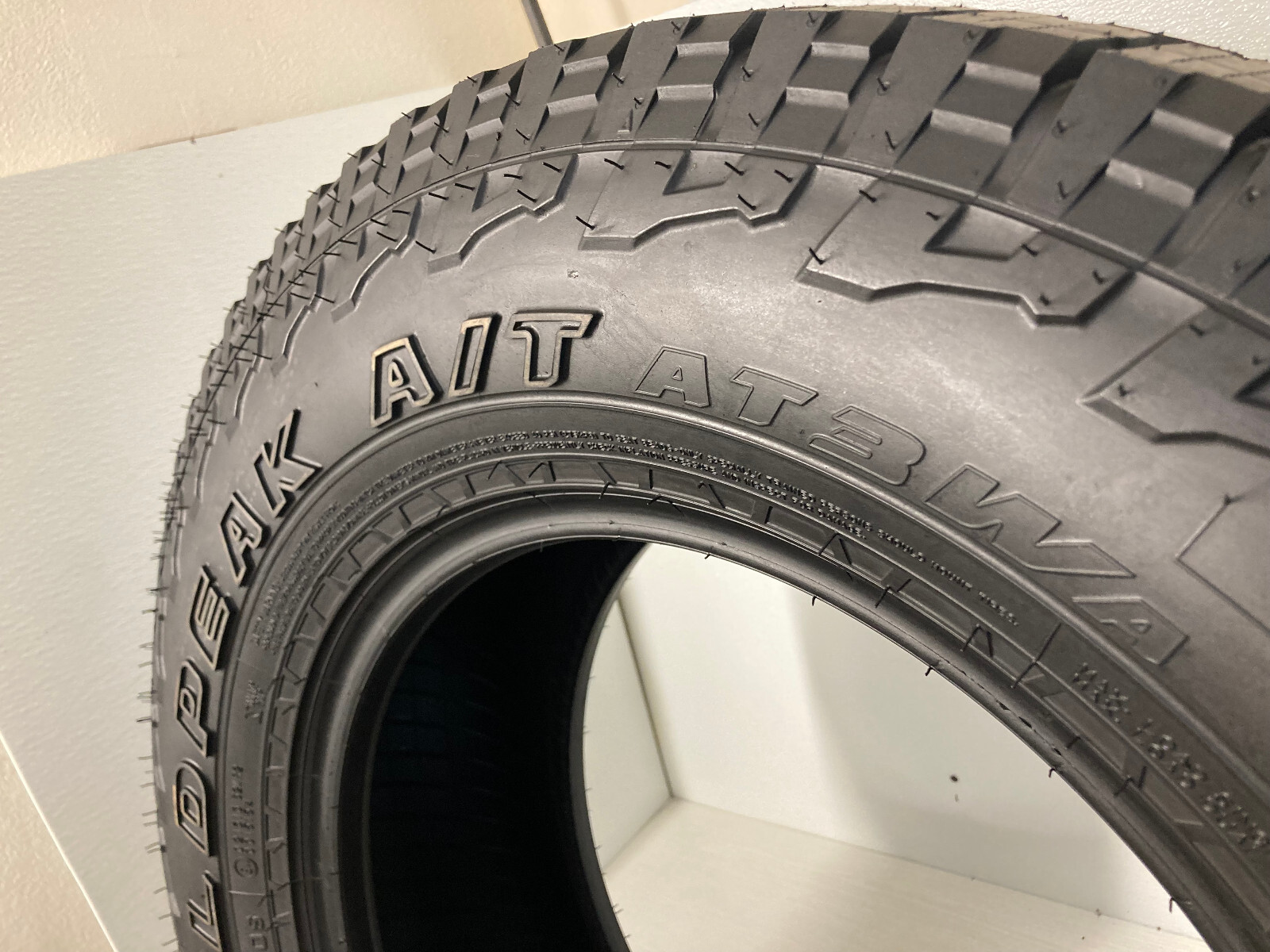 1 Tire LT 275 65 18 Falken Wildpeak A/t3w (100% Tread) NO REPAIRS 113S