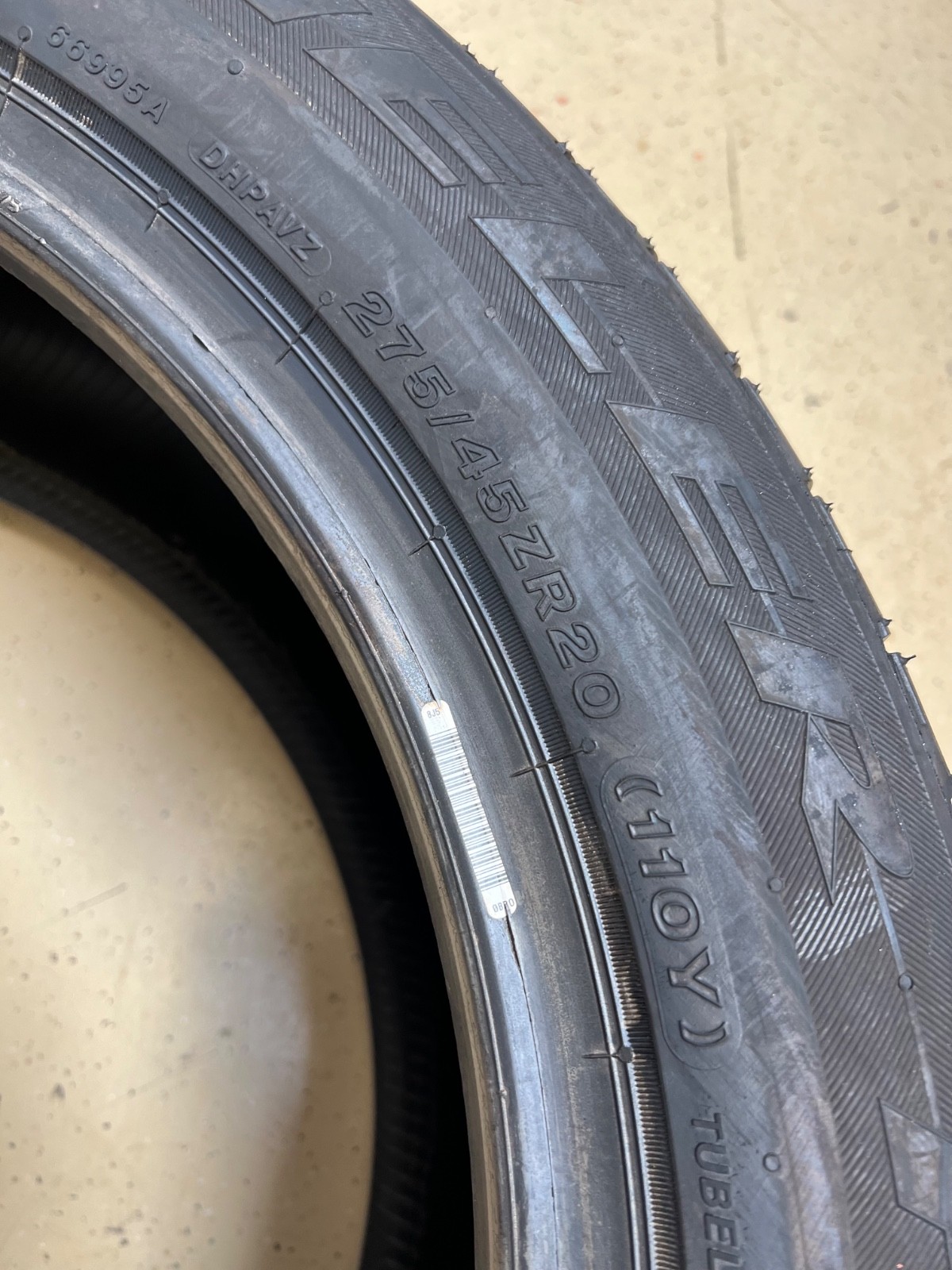 1 – NEW 275/45ZR20 (110Y) Bridgestone Dueler H/P (N-0) Porsche OEM – 7140