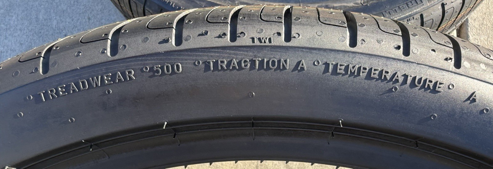 4X NEW Pirelli P Zero MS T0 Tesla ELECT NCS All Season 2X 235/35R20 2X 275/30R20