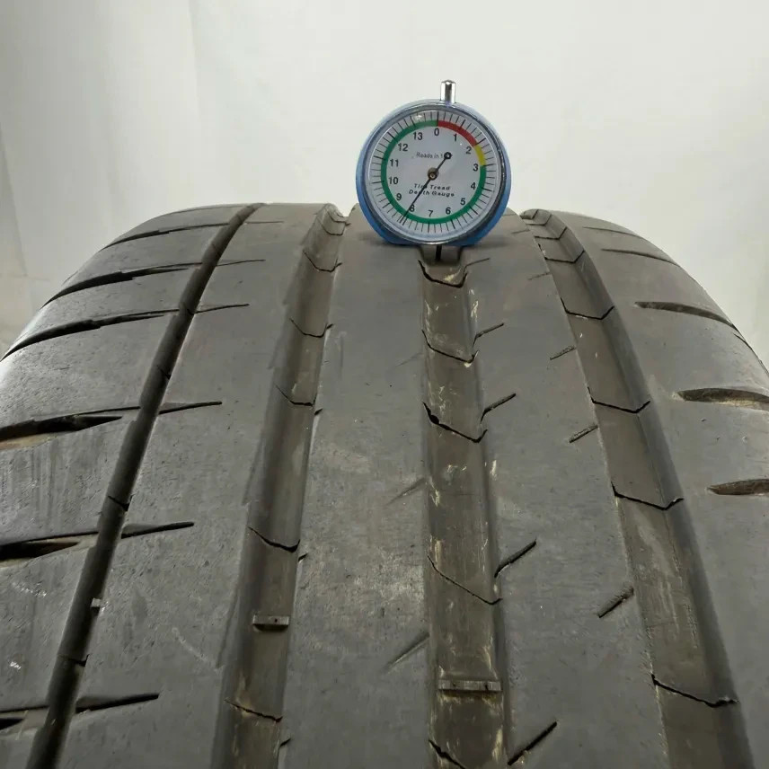 Used 235/35ZR20 Michelin Pilot Sport 4 S NO 92Y 8/32 (DOT 17)